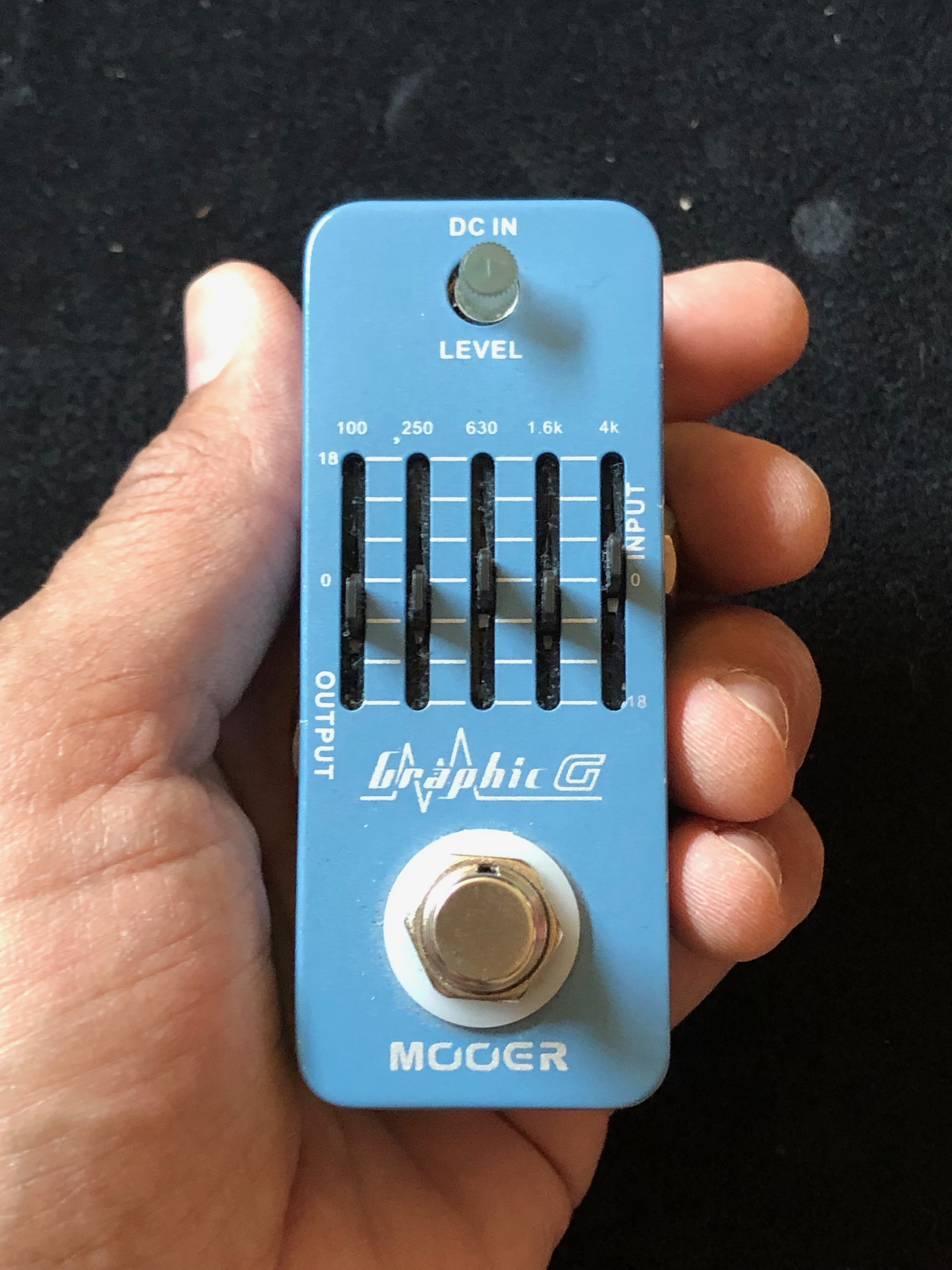 Equalizzatore Grafico Mooer Graphic G Per Chitarra Elettrica – 5 Bande, Range +/- 18 DB, Con Livello