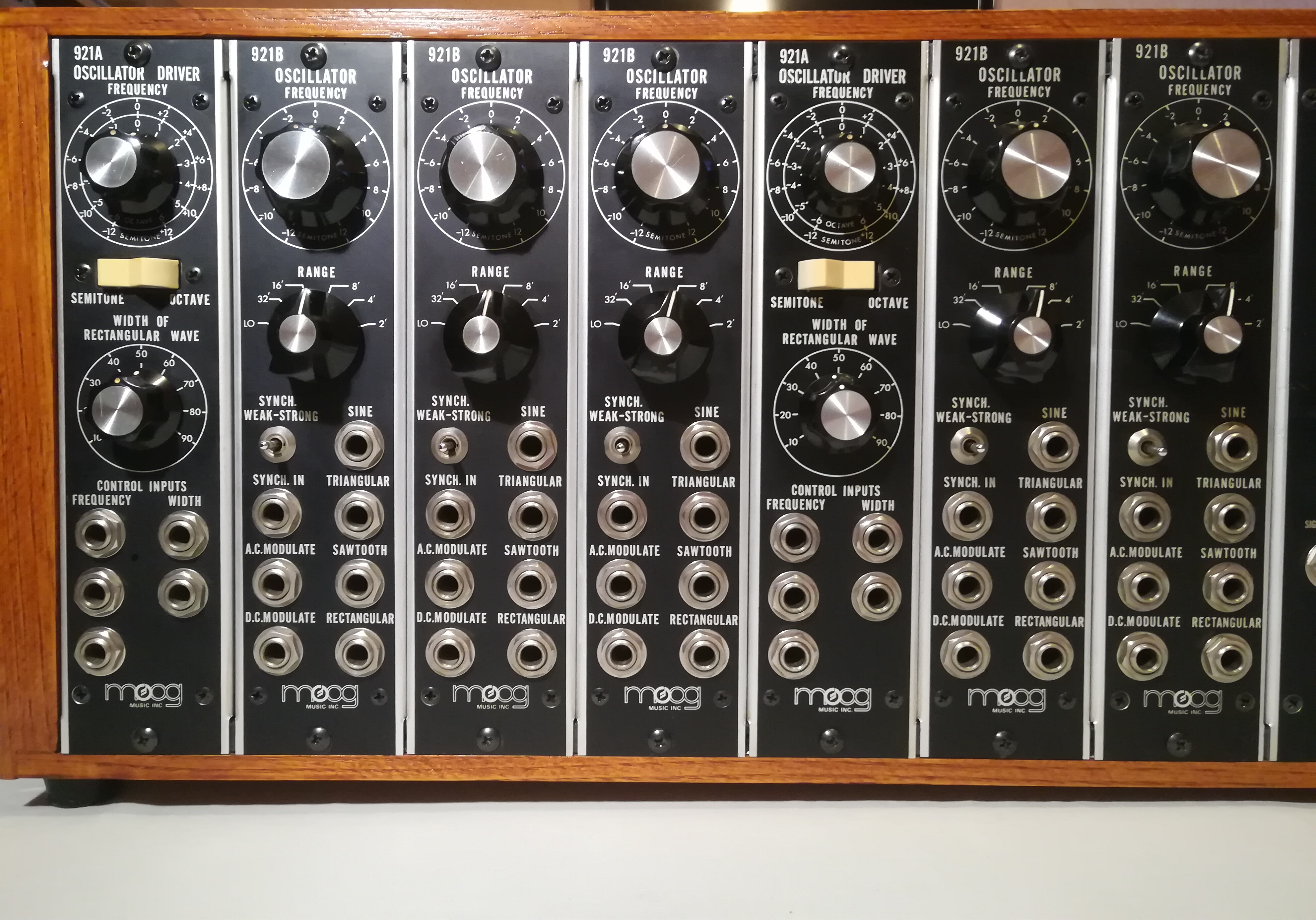 Emerson Moog Modular System Moog Music - Audiofanzine