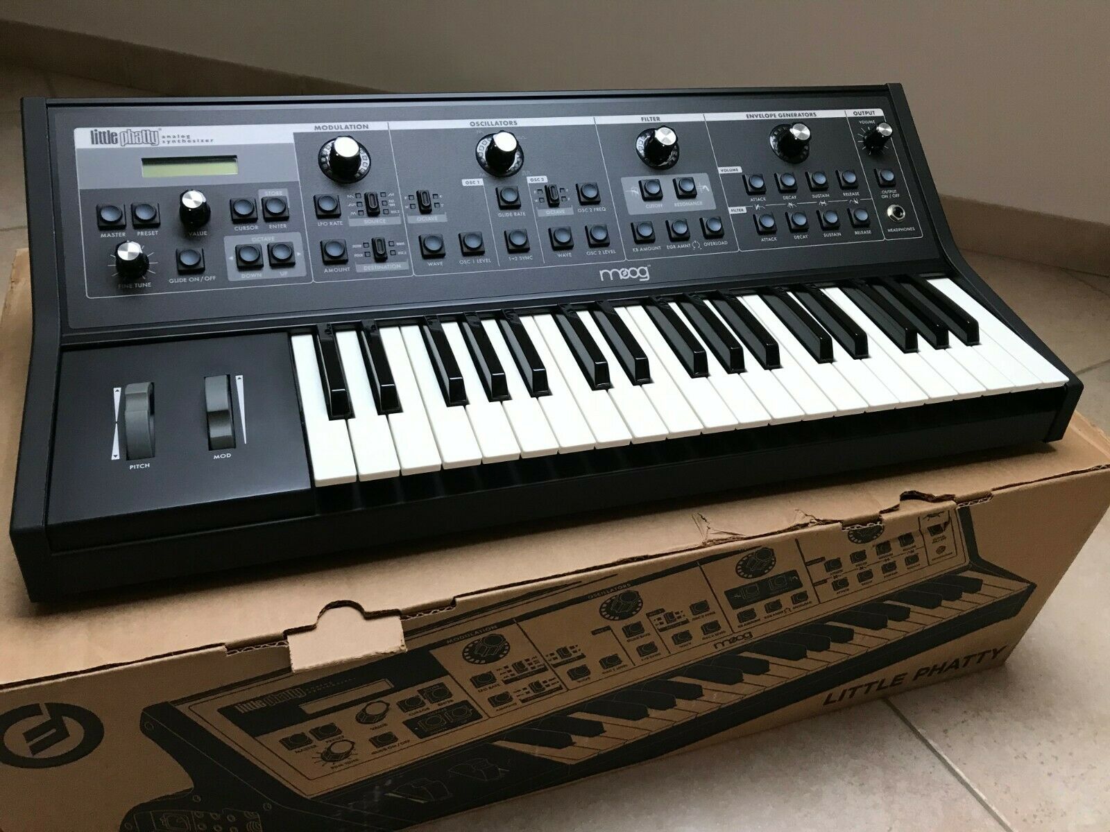 Little Phatty Stage II Moog Music Little Phatty Stage II Audiofanzine