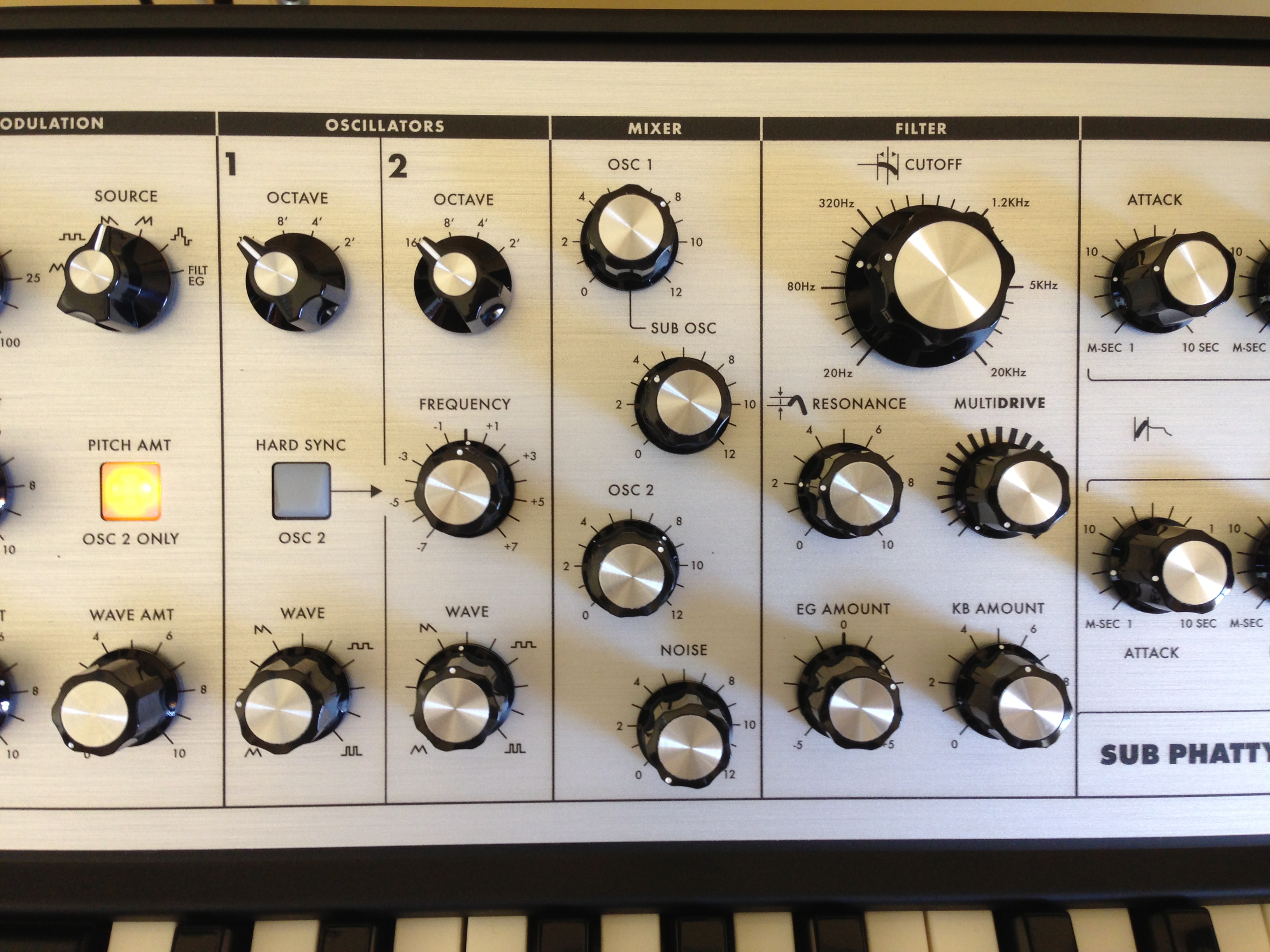 Moog Music Sub Phatty image (#712797) - Audiofanzine