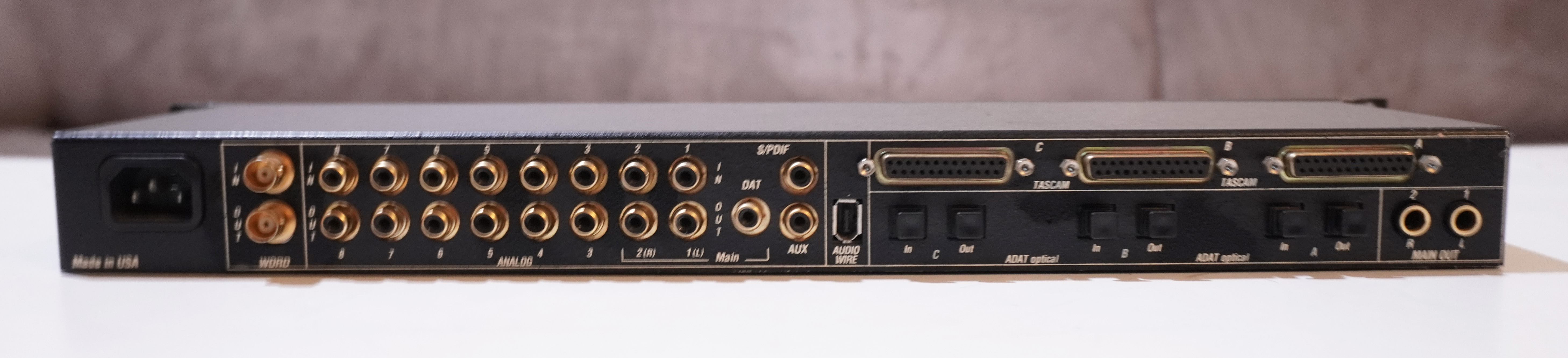 2408 - MOTU 2408 - Audiofanzine