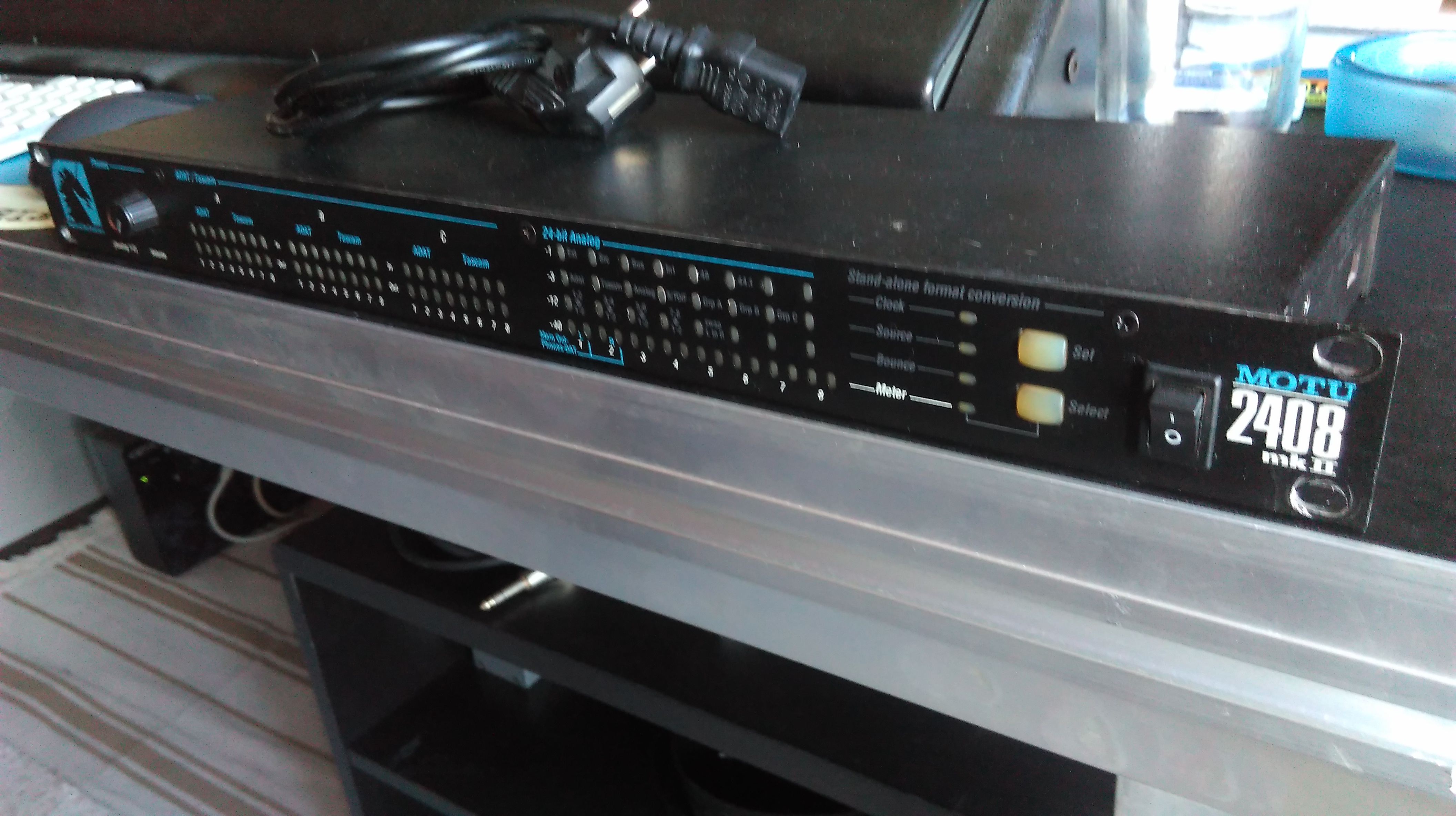 2408 MK2 - MOTU 2408 Mk2 - Audiofanzine