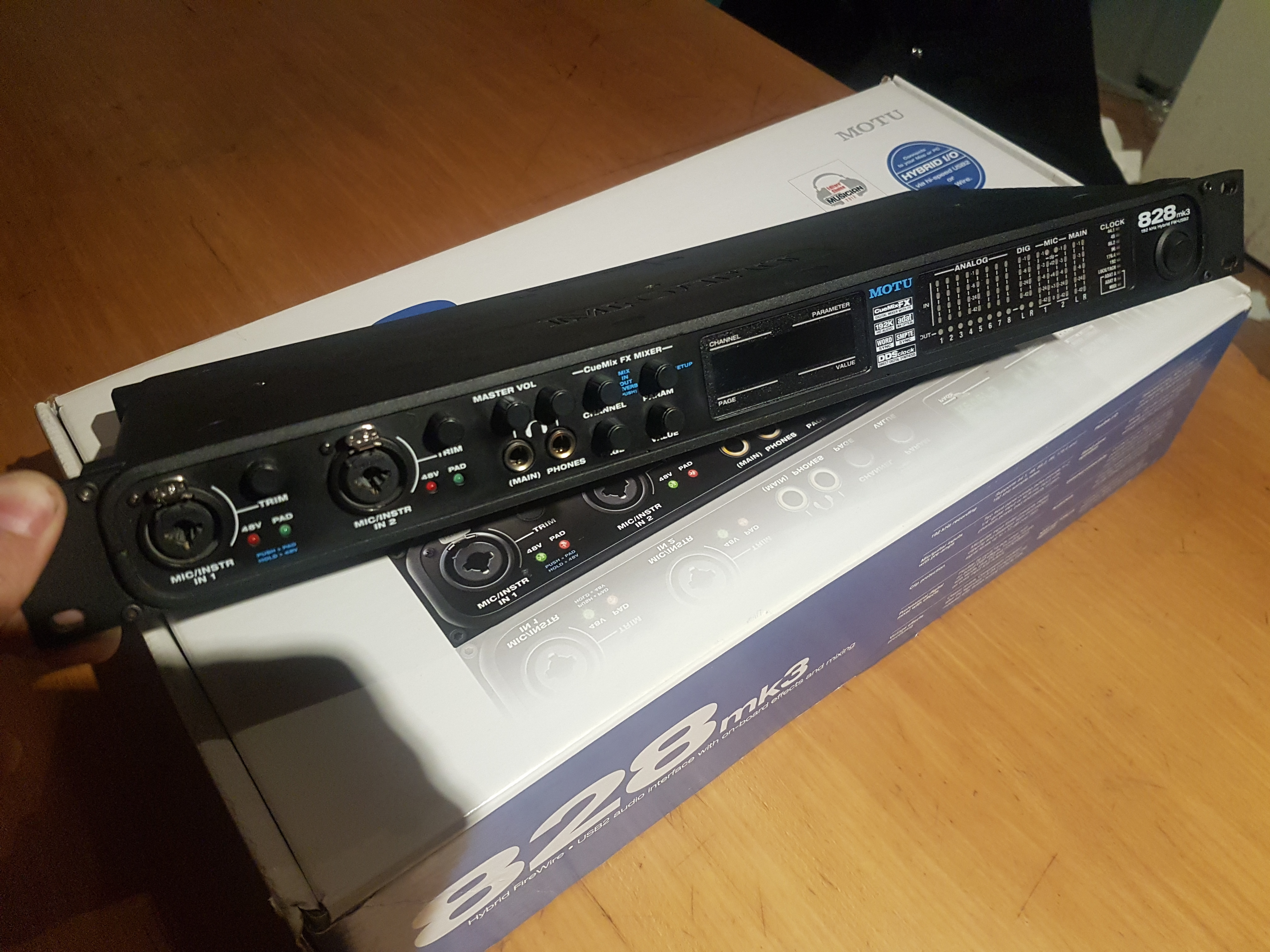 MOTU 828 mk3 Hybrid Audiofanzine