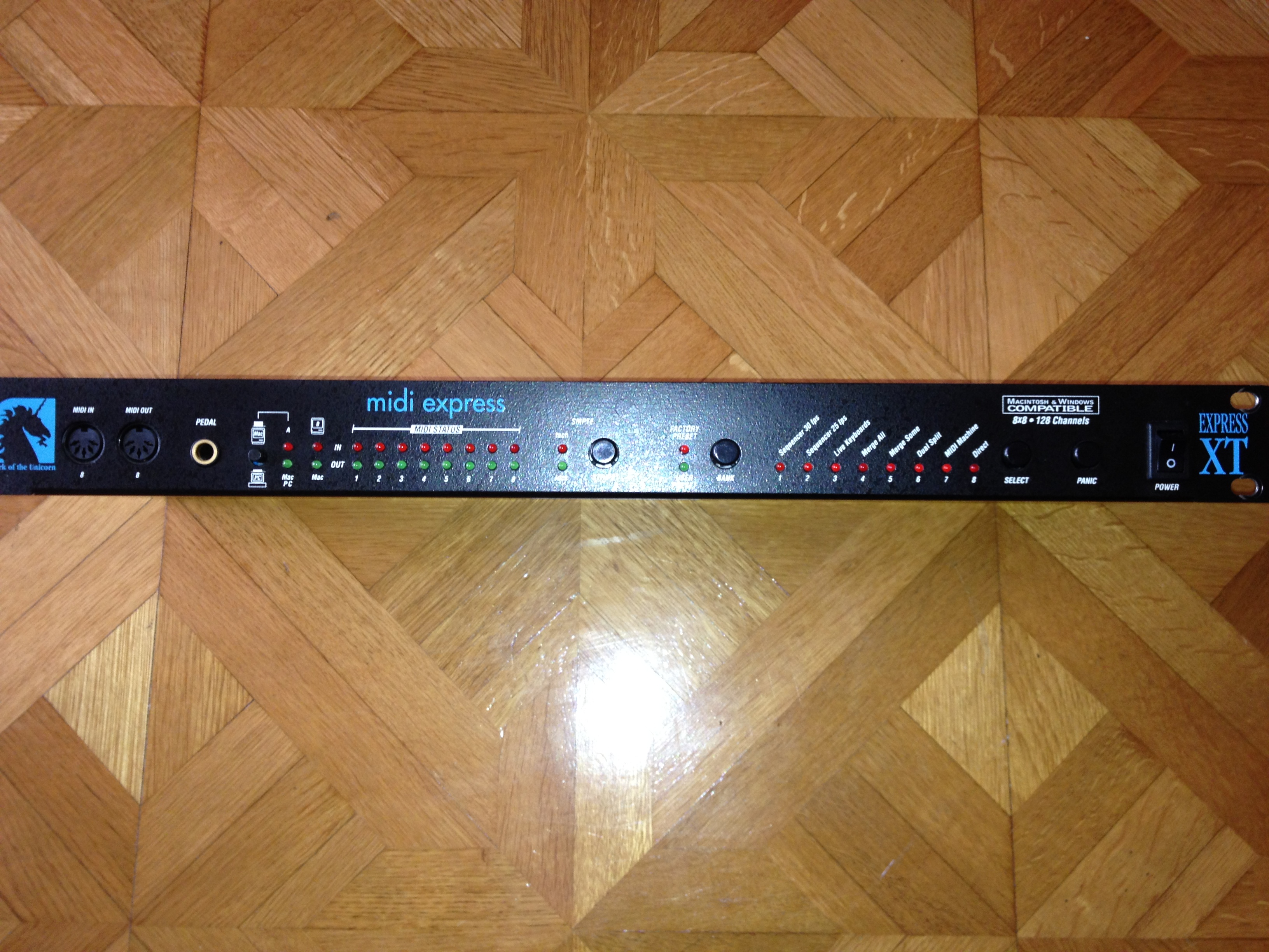 Photo MOTU Midi Express XT MOTU Midi Express XT (35387) (852322