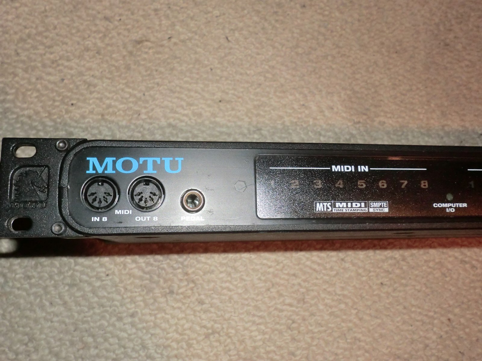 Photo MOTU Midi Express XT USB MOTU Midi Express XT USB (29440