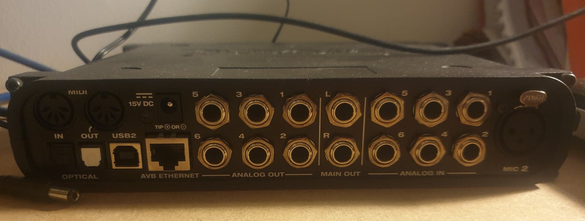 UltraLite AVB - MOTU UltraLite AVB - Audiofanzine
