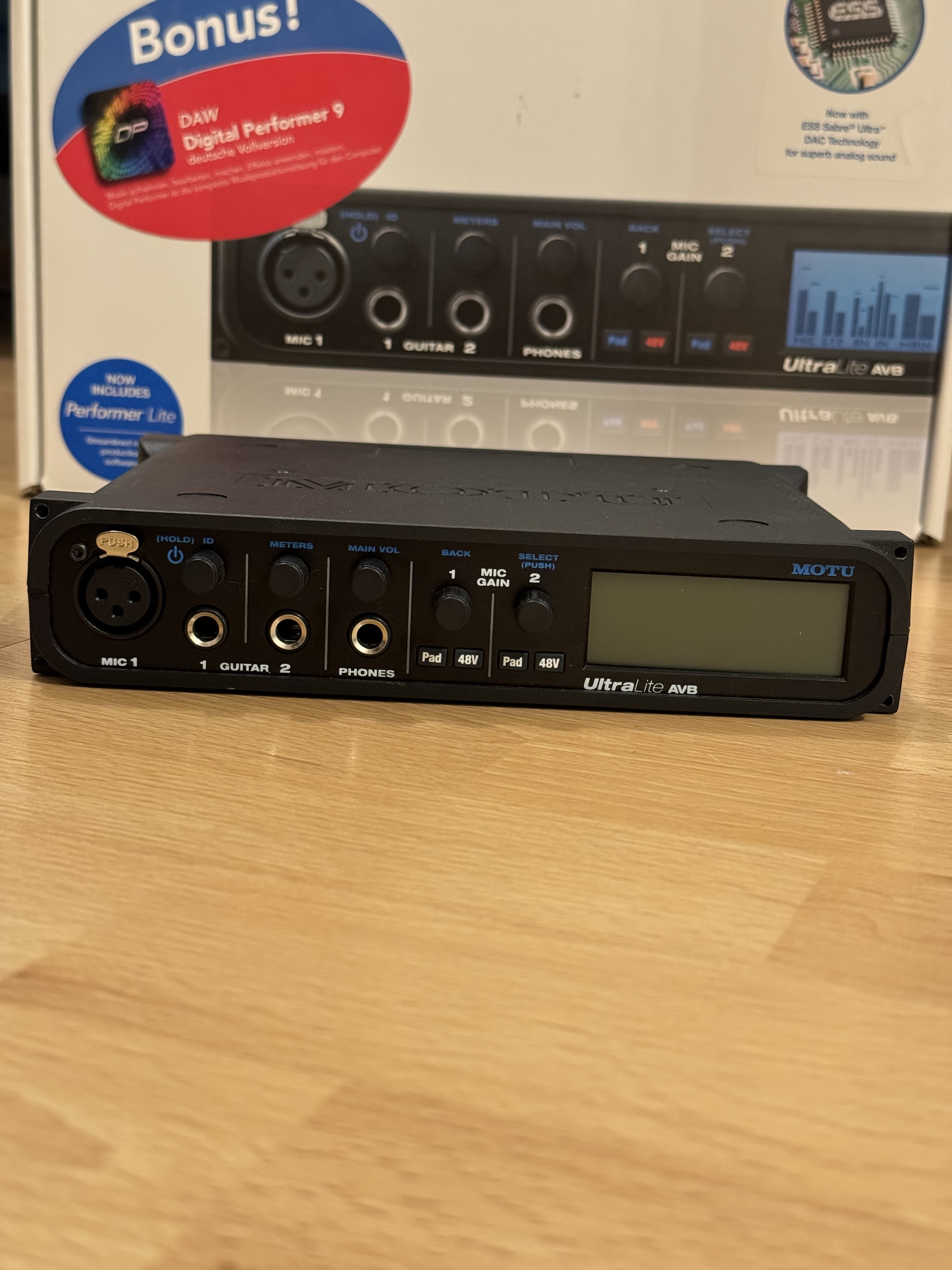 UltraLite AVB - MOTU UltraLite AVB - Audiofanzine