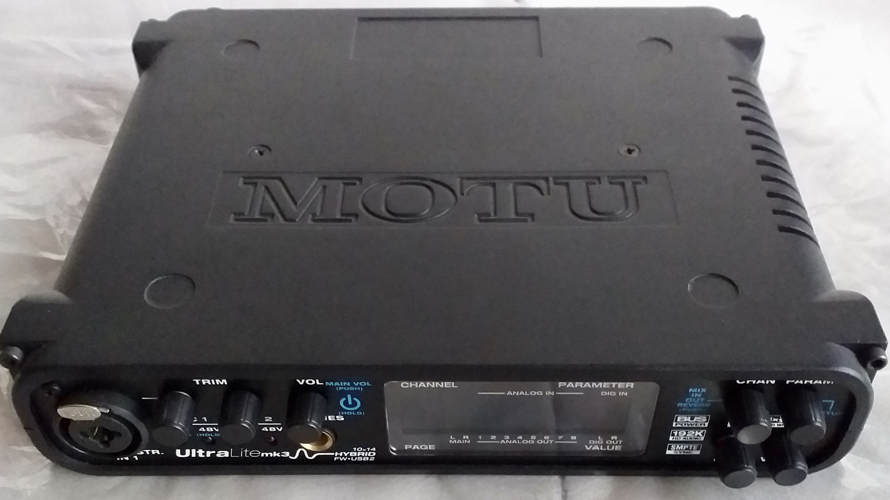 UltraLite mk3 Hybrid MOTU UltraLite mk3 Hybrid Audiofanzine