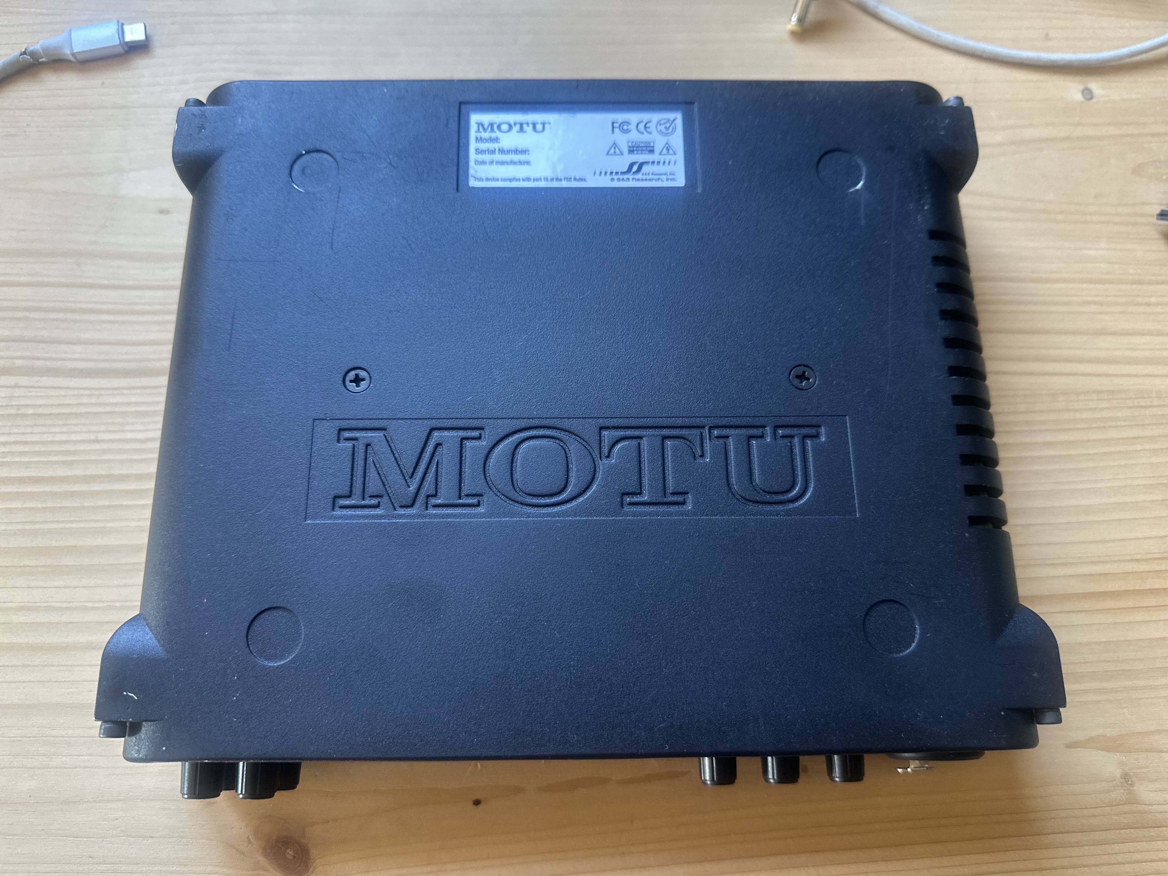 UltraLite mk3 Hybrid - MOTU UltraLite mk3 Hybrid - Audiofanzine
