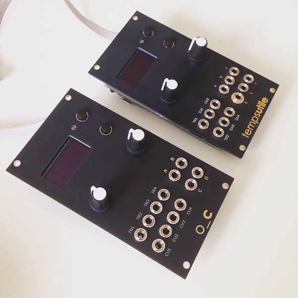 Photo Mxmxmx Ornament & Crime Mxmxmx Ornament & Crime (69265