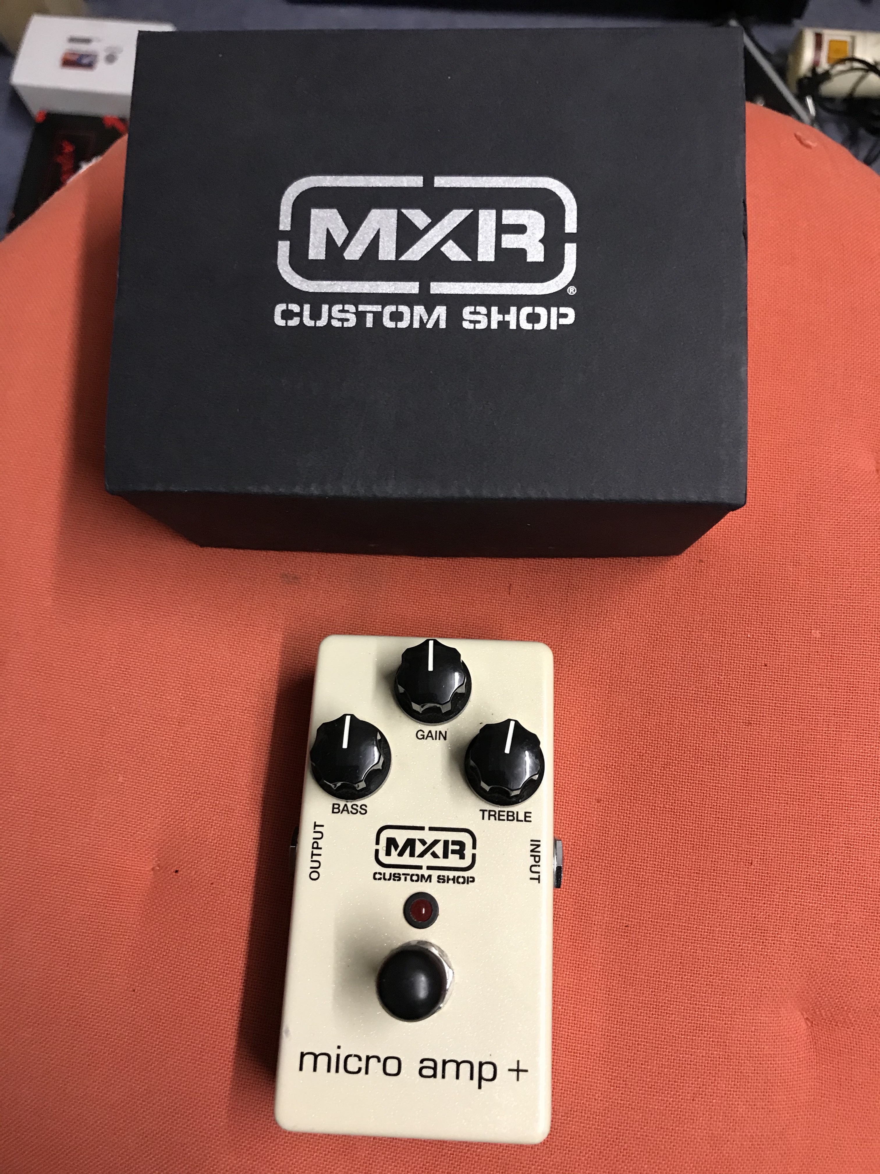 CSP233 Micro Amp Plus - MXR CSP233 Micro Amp Plus - Audiofanzine