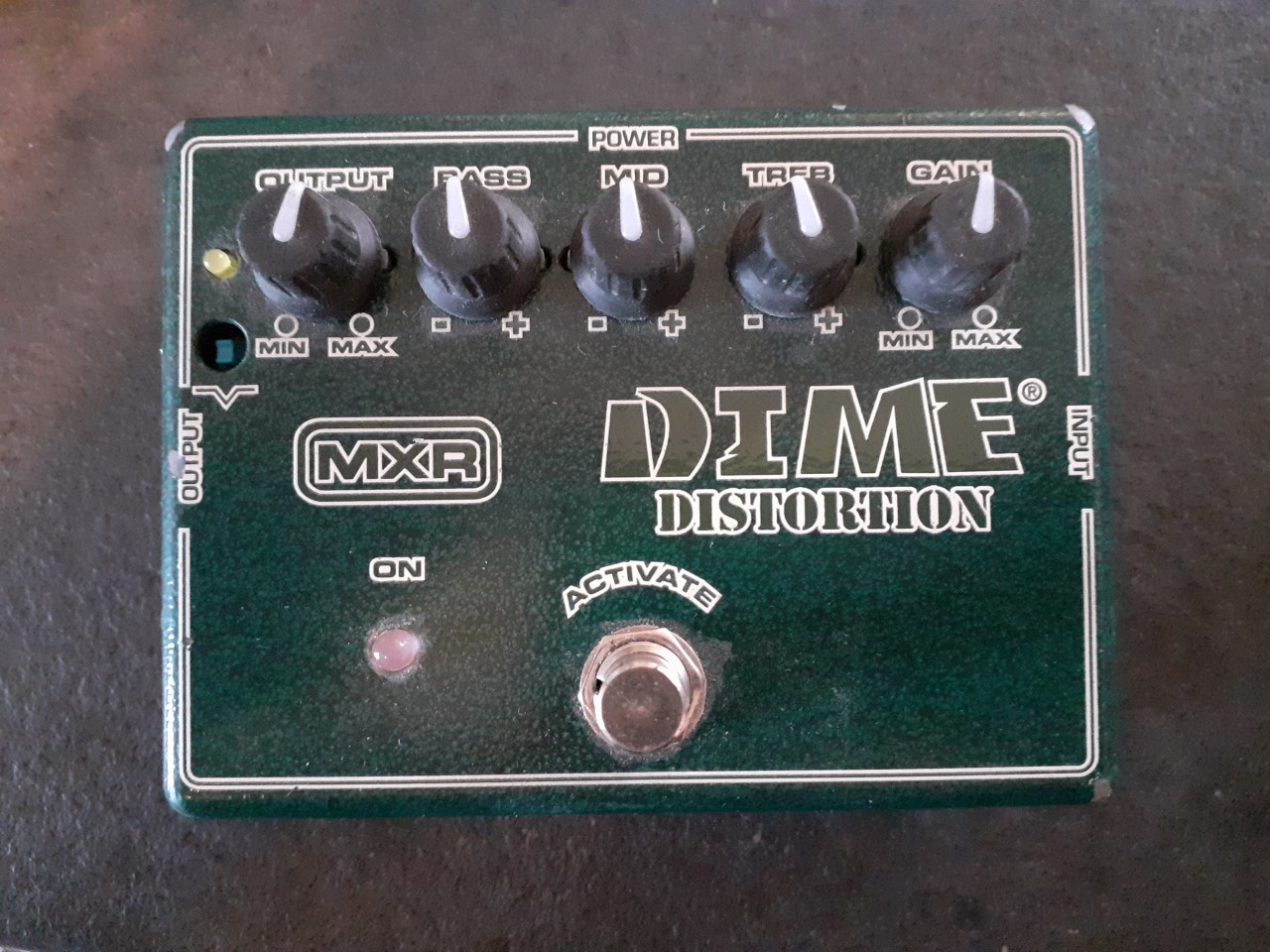 DD11 Dime Distortion MXR DD11 Dime Distortion Audiofanzine