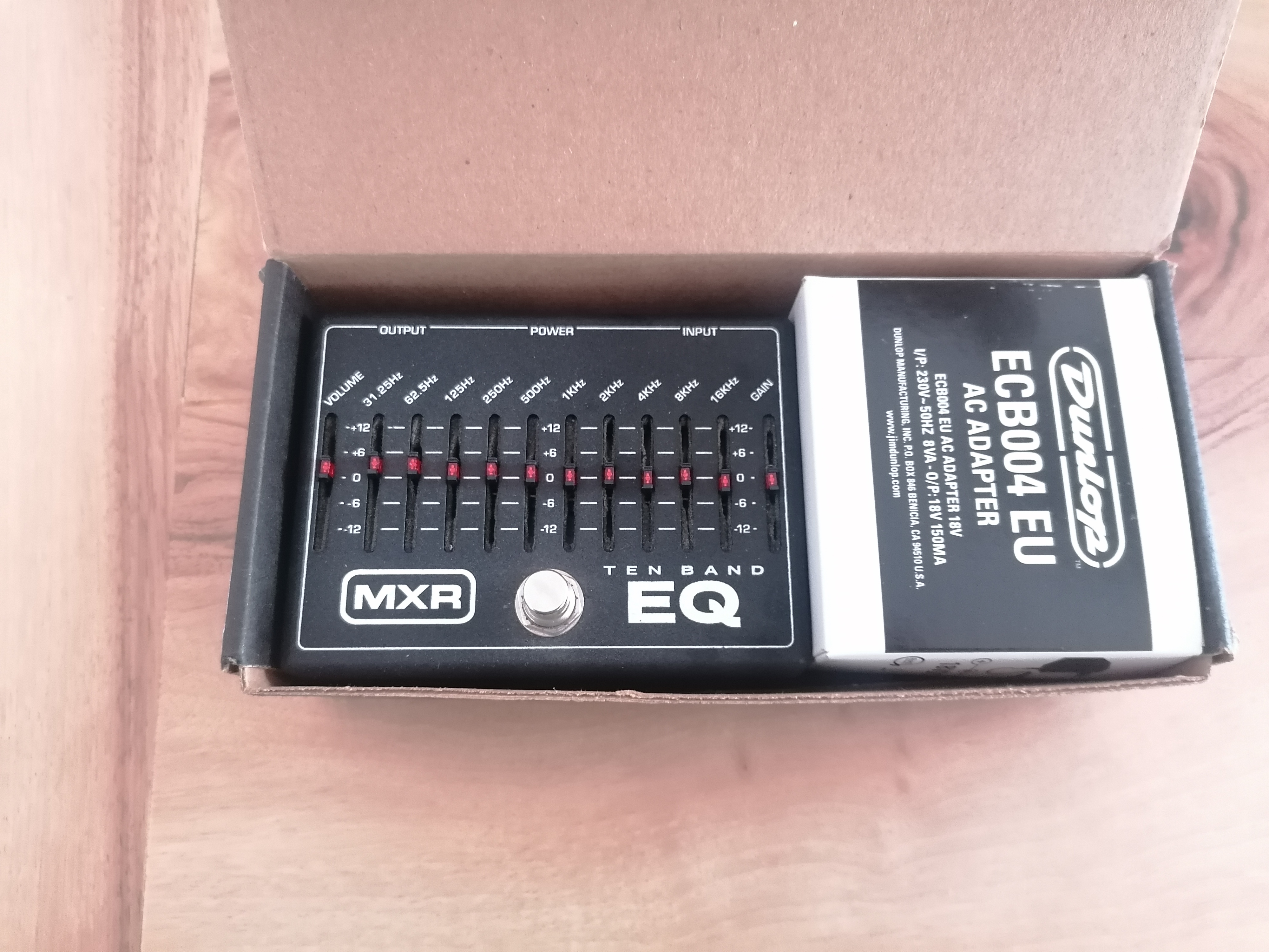 M108 10-Band Graphic EQ - MXR M108 10-Band Graphic EQ - Audiofanzine