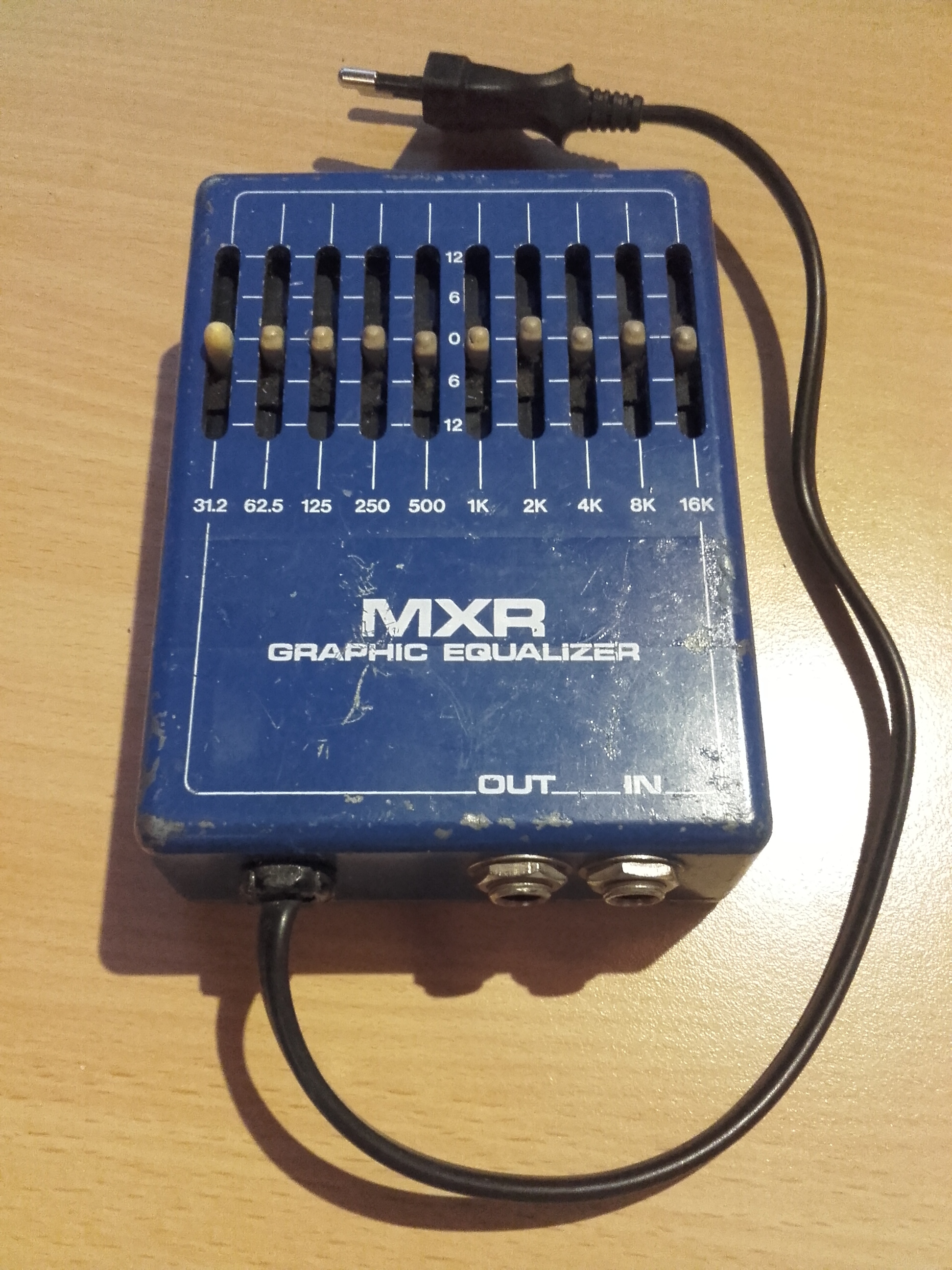 M108 10-Band Graphic EQ Vintage MXR - Audiofanzine