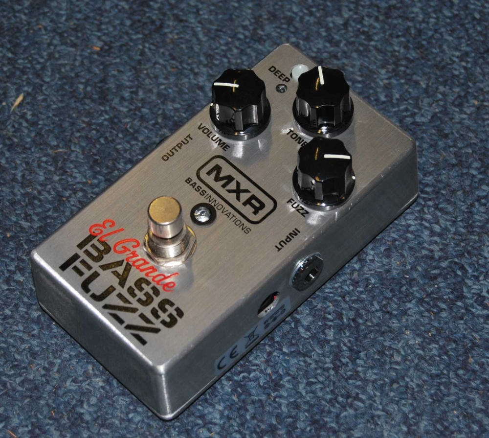 Photo MXR M182 El Grande Bass Fuzz MXR M182 El Grande Bass Fuzz (4542) (1677525) Audiofanzine Photo MXR M182 El Grande Bass Fuzz MXR M182 El Grande Bass Fuzz (4542) (1677525) Audiofanzine