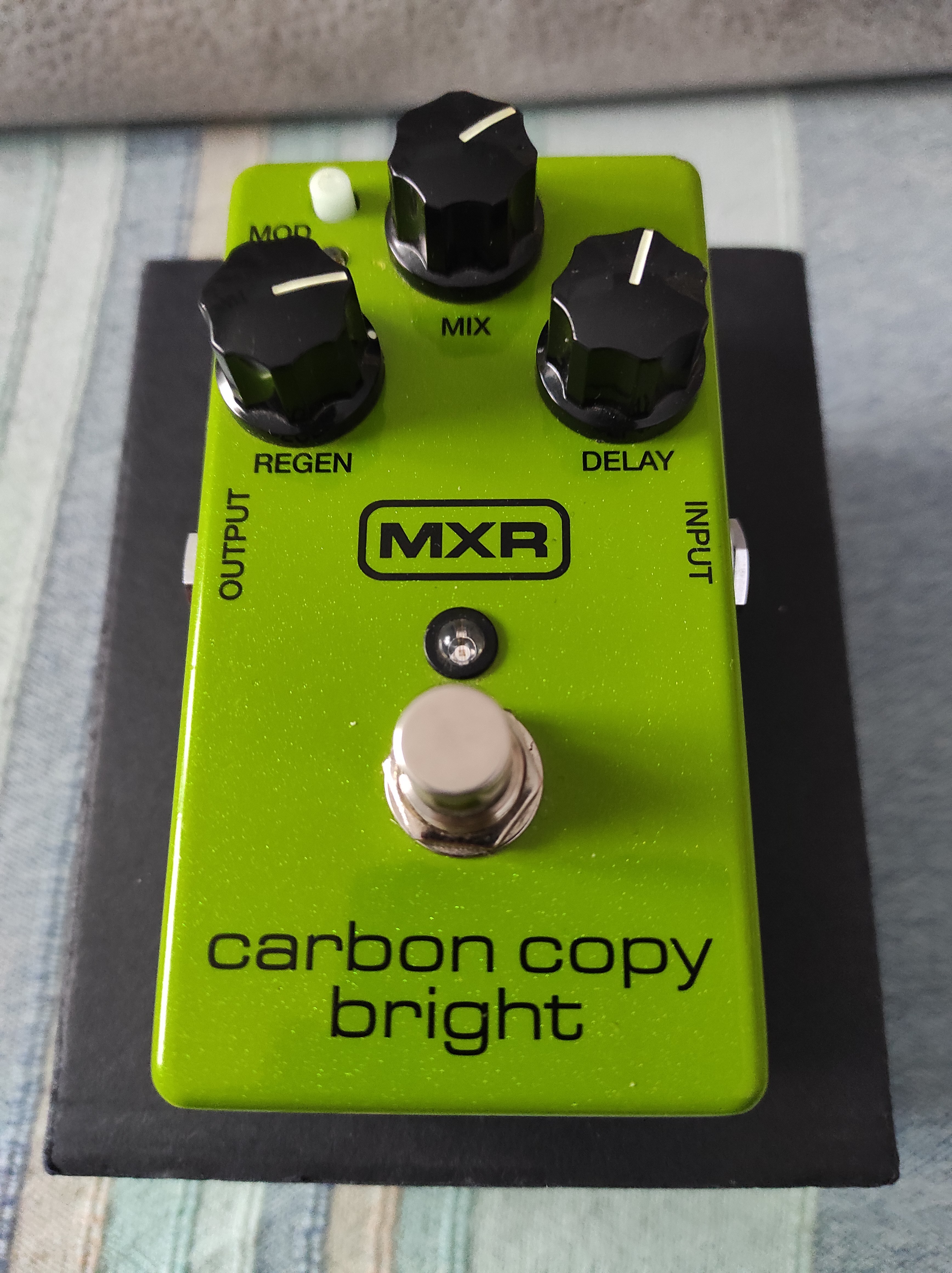 M269 Carbon Copy Bright Analog Delay MXR - Audiofanzine