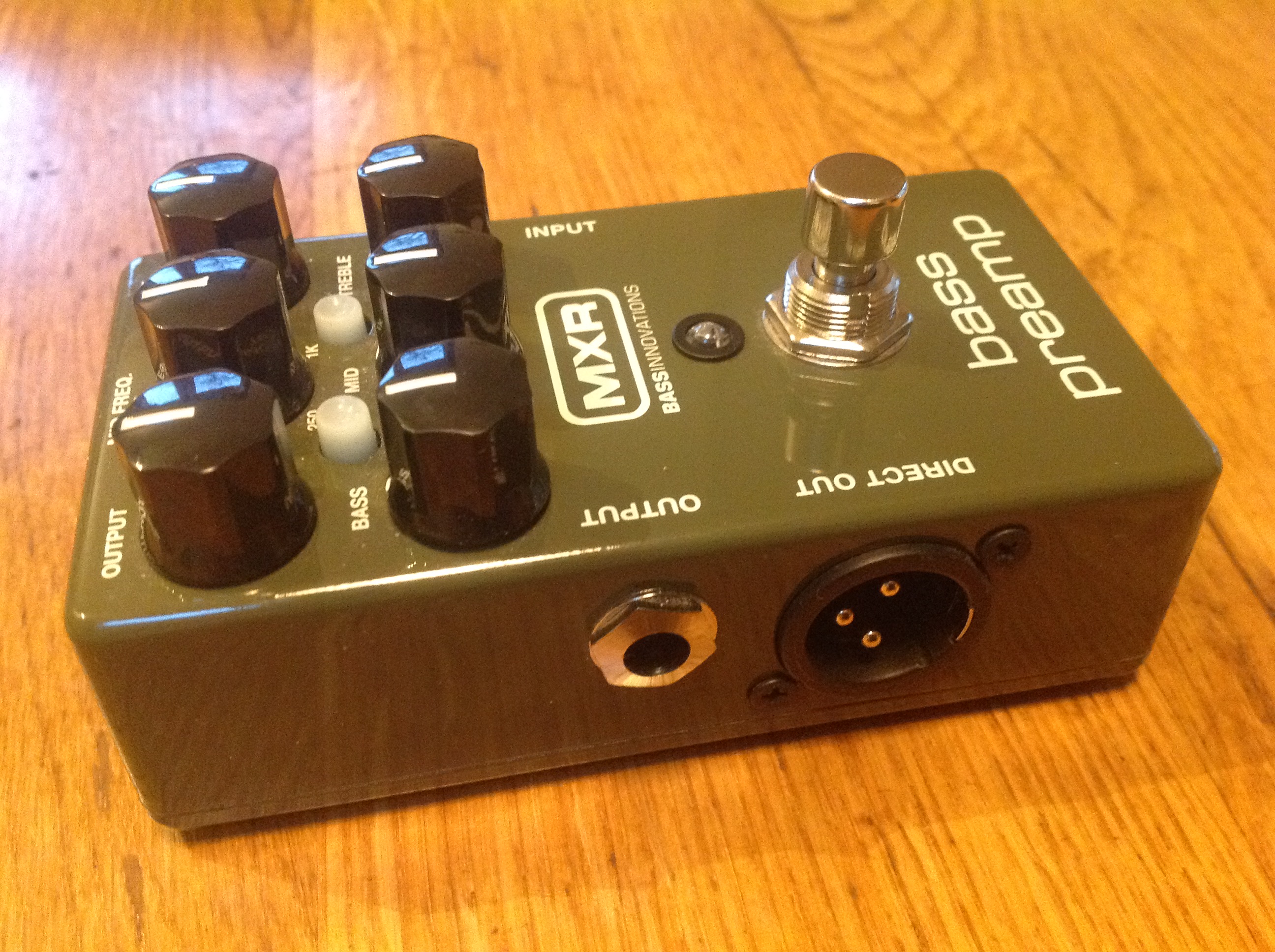 M81 BASS PREAMP MXR M81 Bass Preamp Audiofanzine