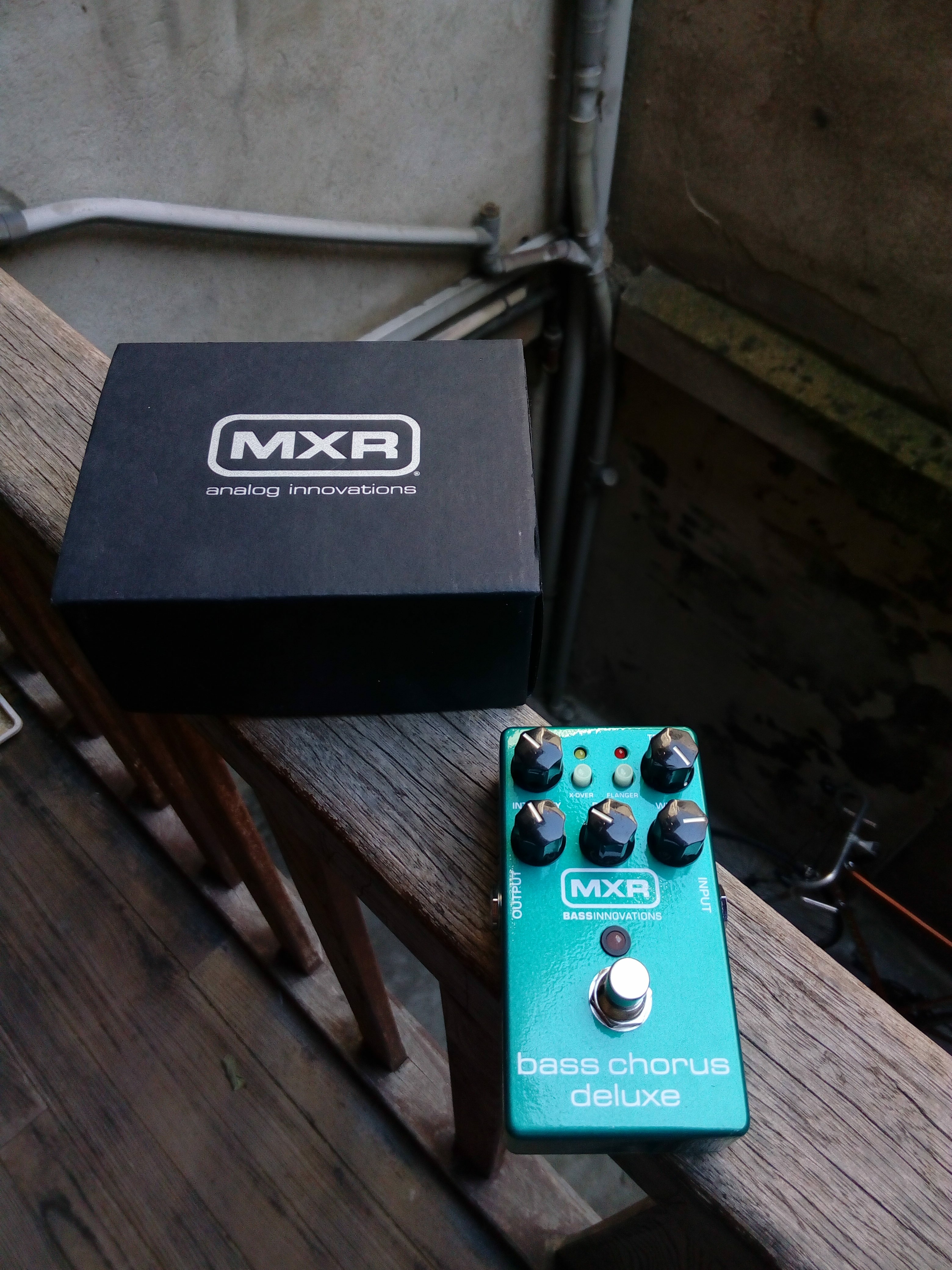M83 BASS CHORUS DELUXE MXR M83 Bass Chorus Deluxe Audiofanzine