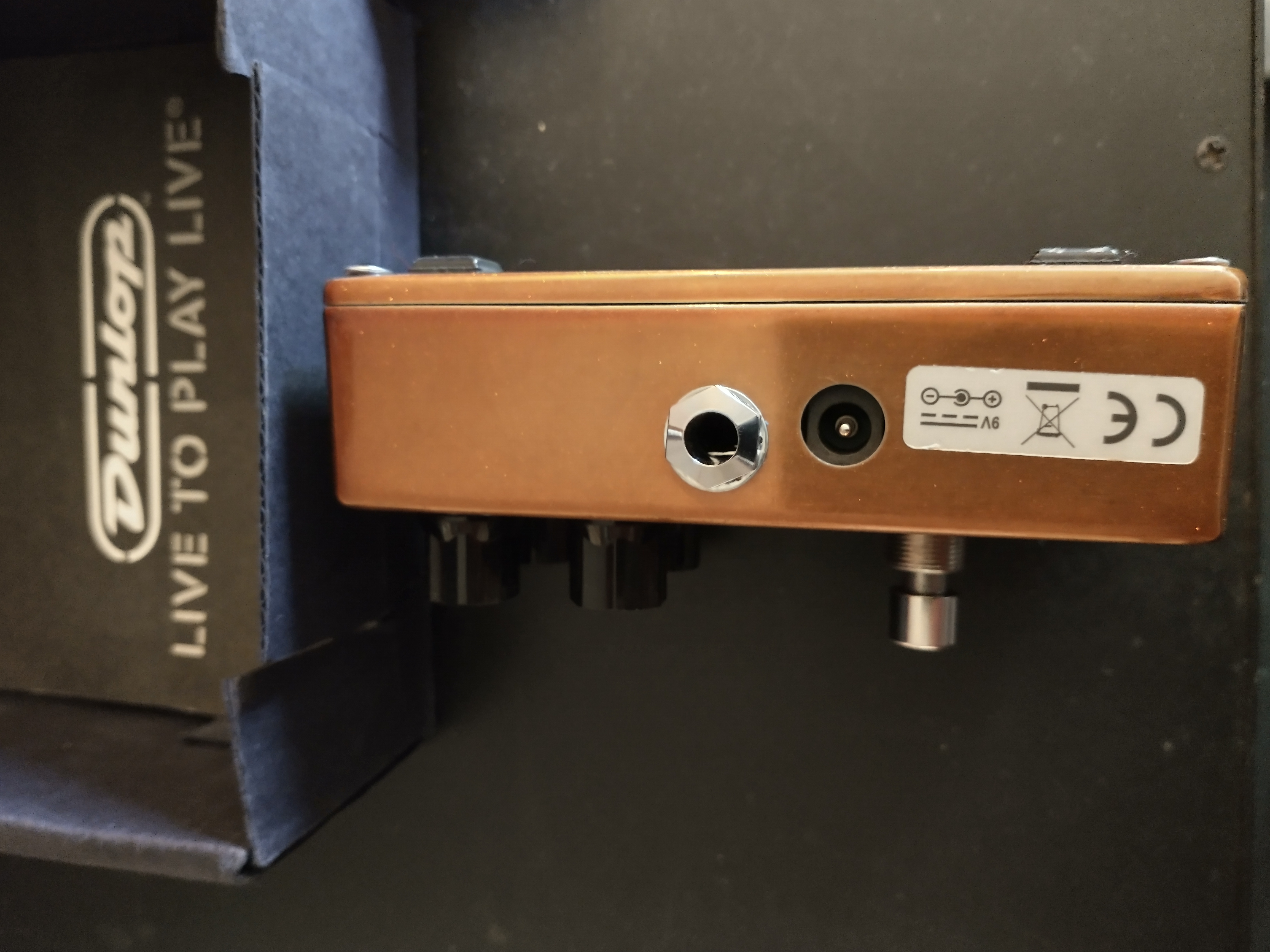 M84 Bass Fuzz Deluxe - MXR M84 Bass Fuzz Deluxe - Audiofanzine