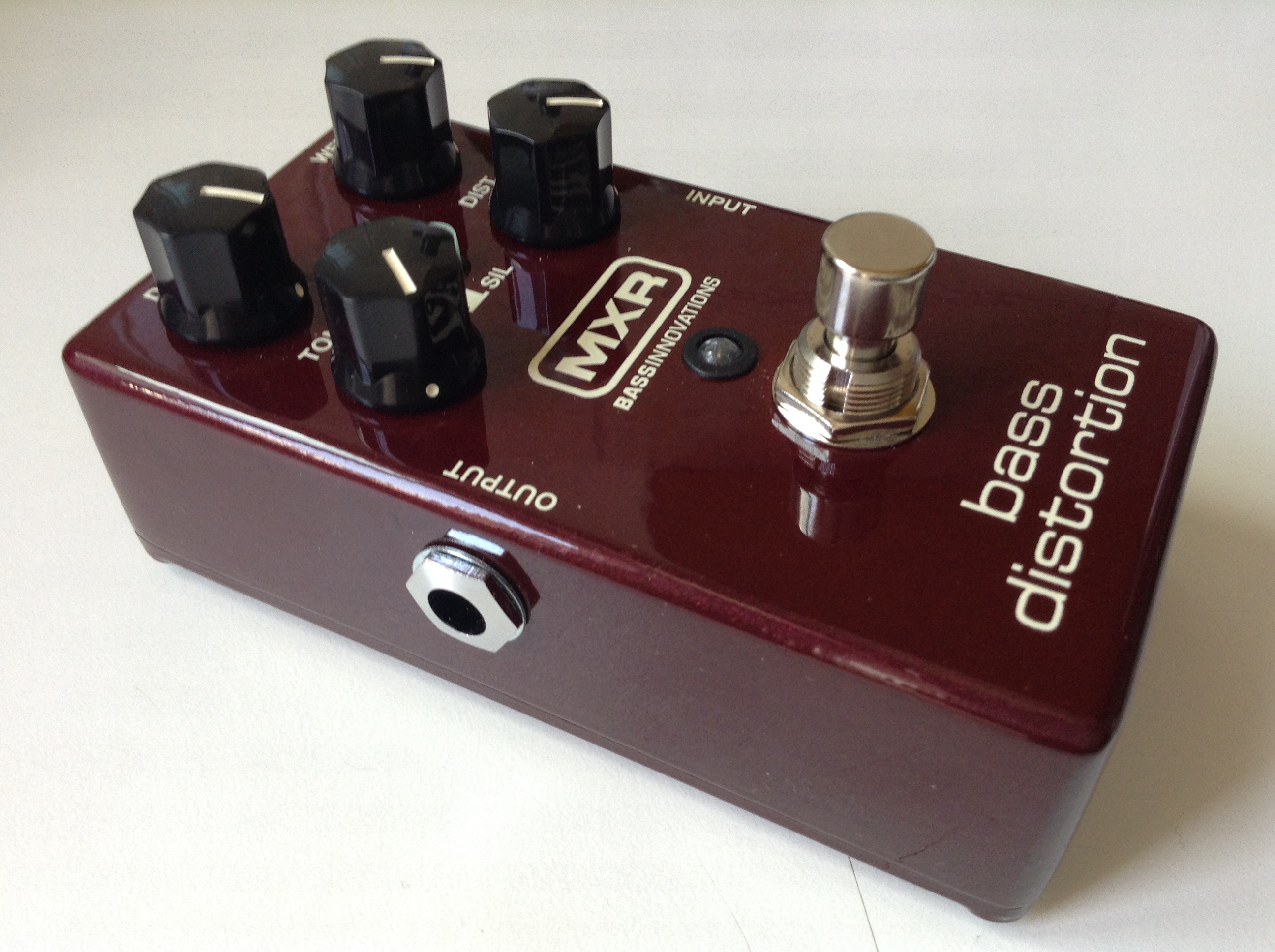 MXR M85 Bass Distortion image (1990801) Audiofanzine