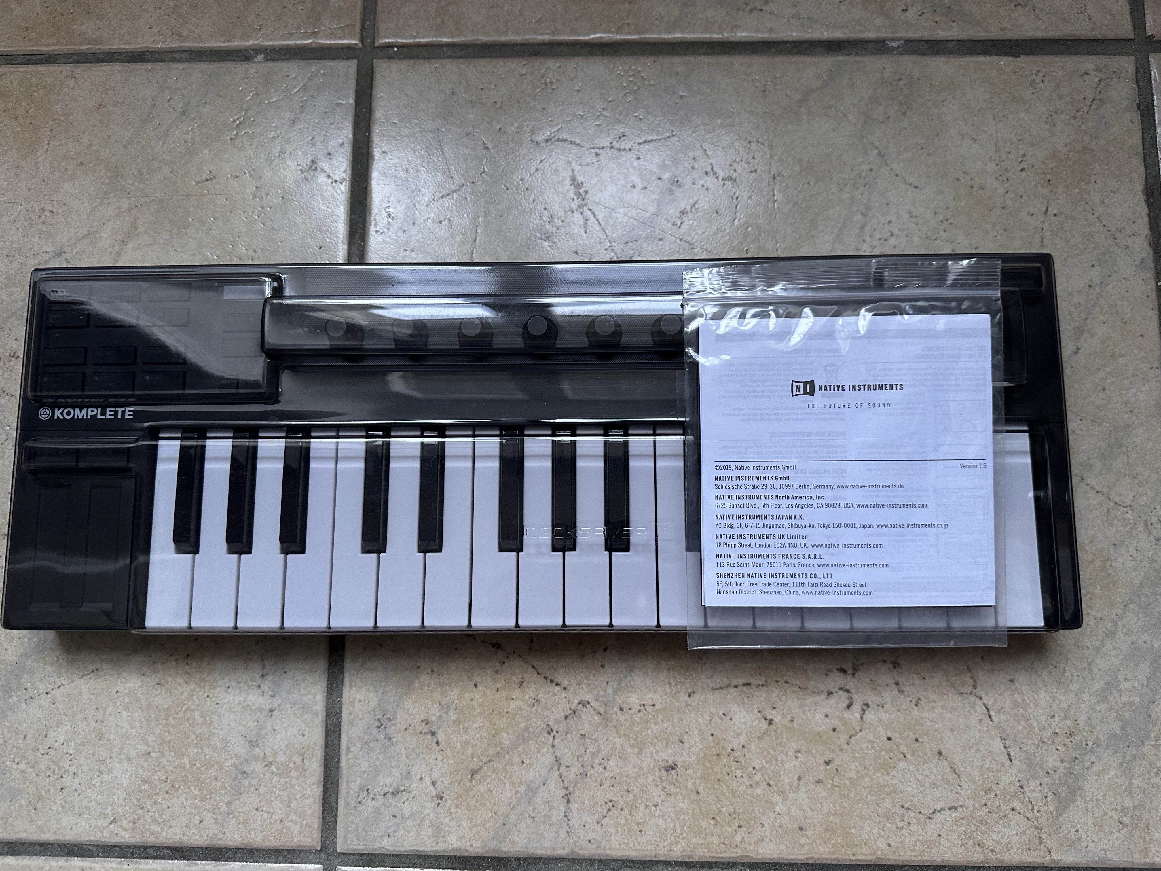 Komplete Kontrol M32 - Native Instruments Komplete Kontrol
