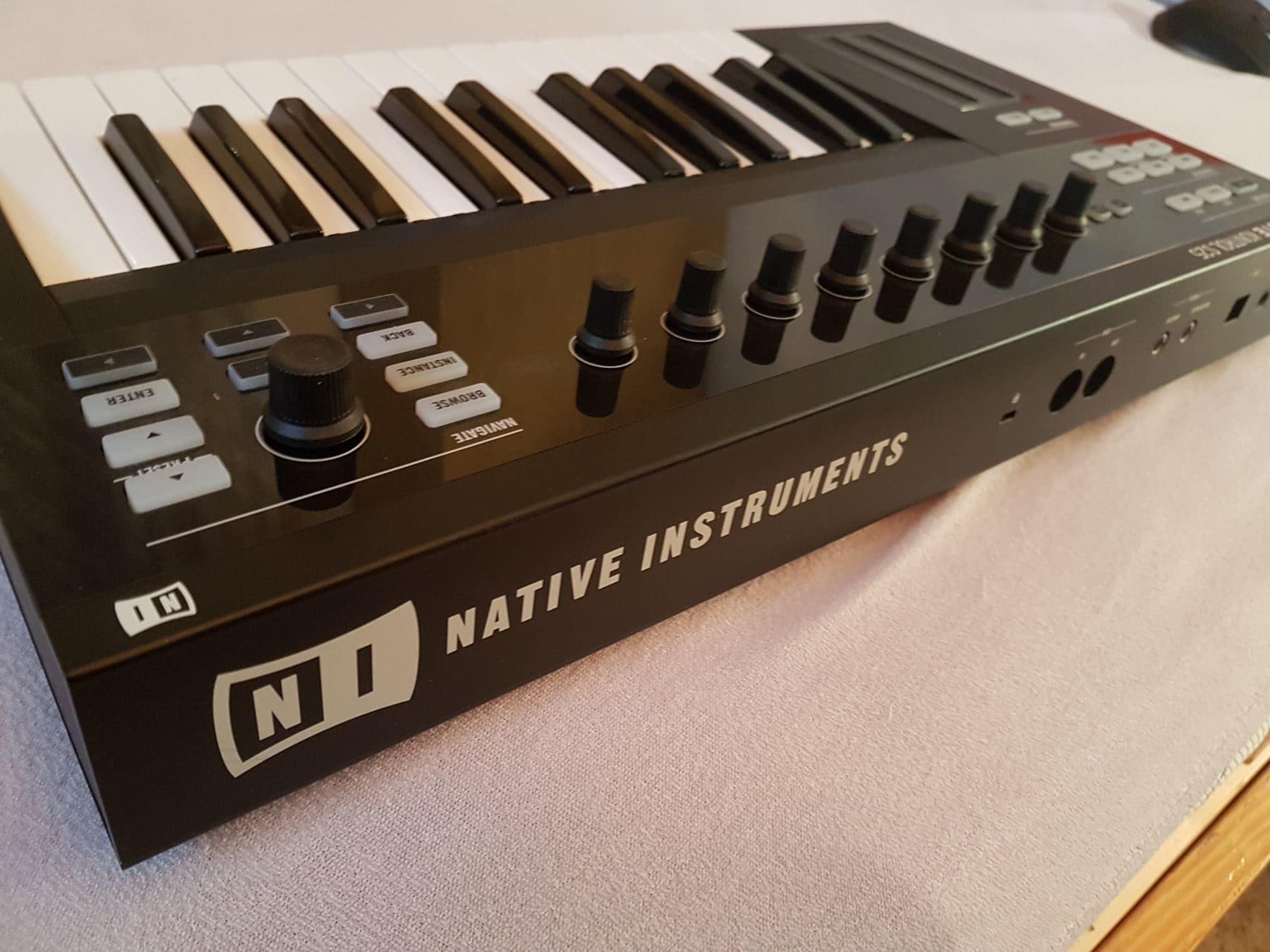 native instruments komplete kontrol 25