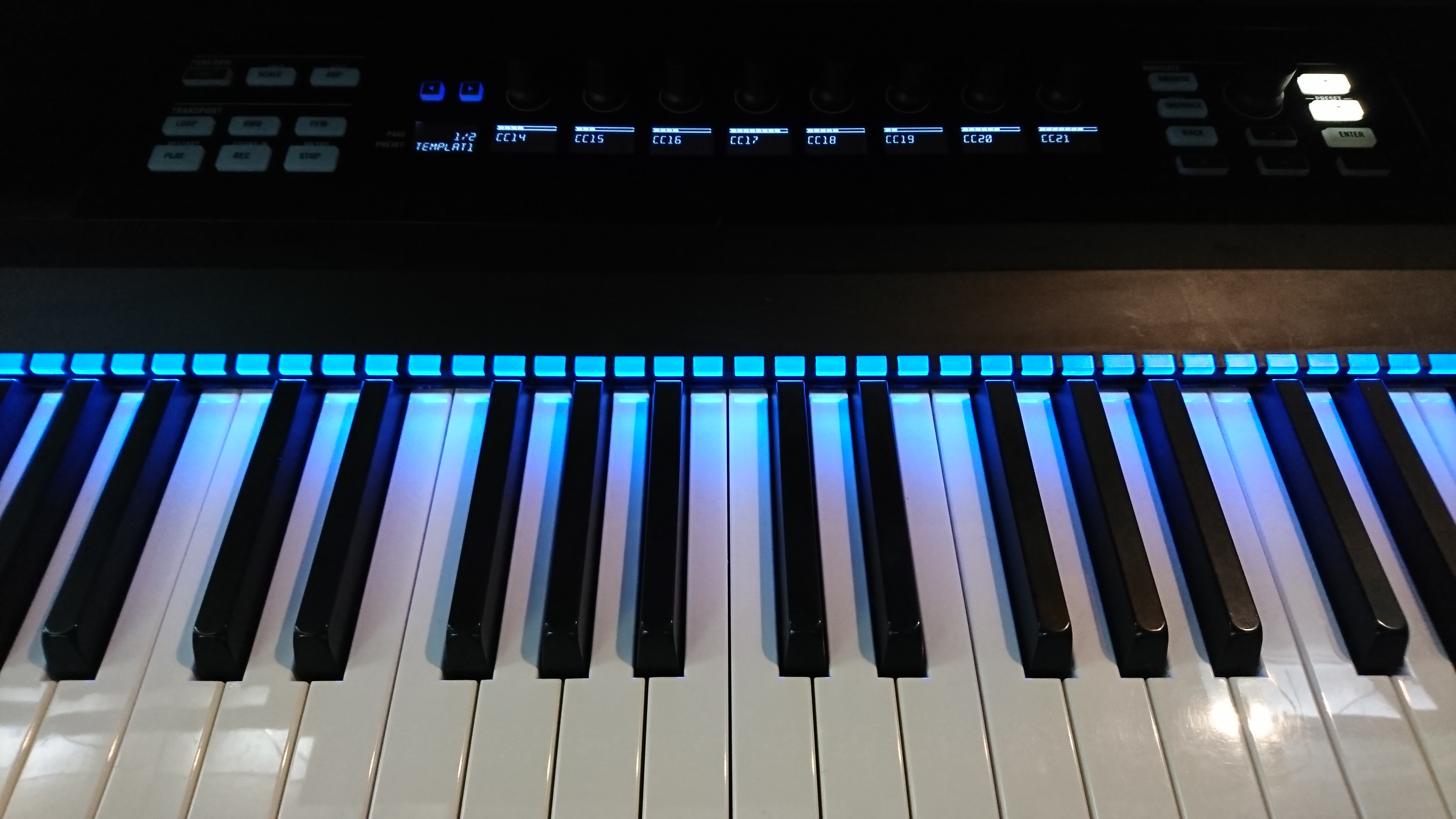 Komplete Kontrol S88 - Native Instruments Komplete Kontrol