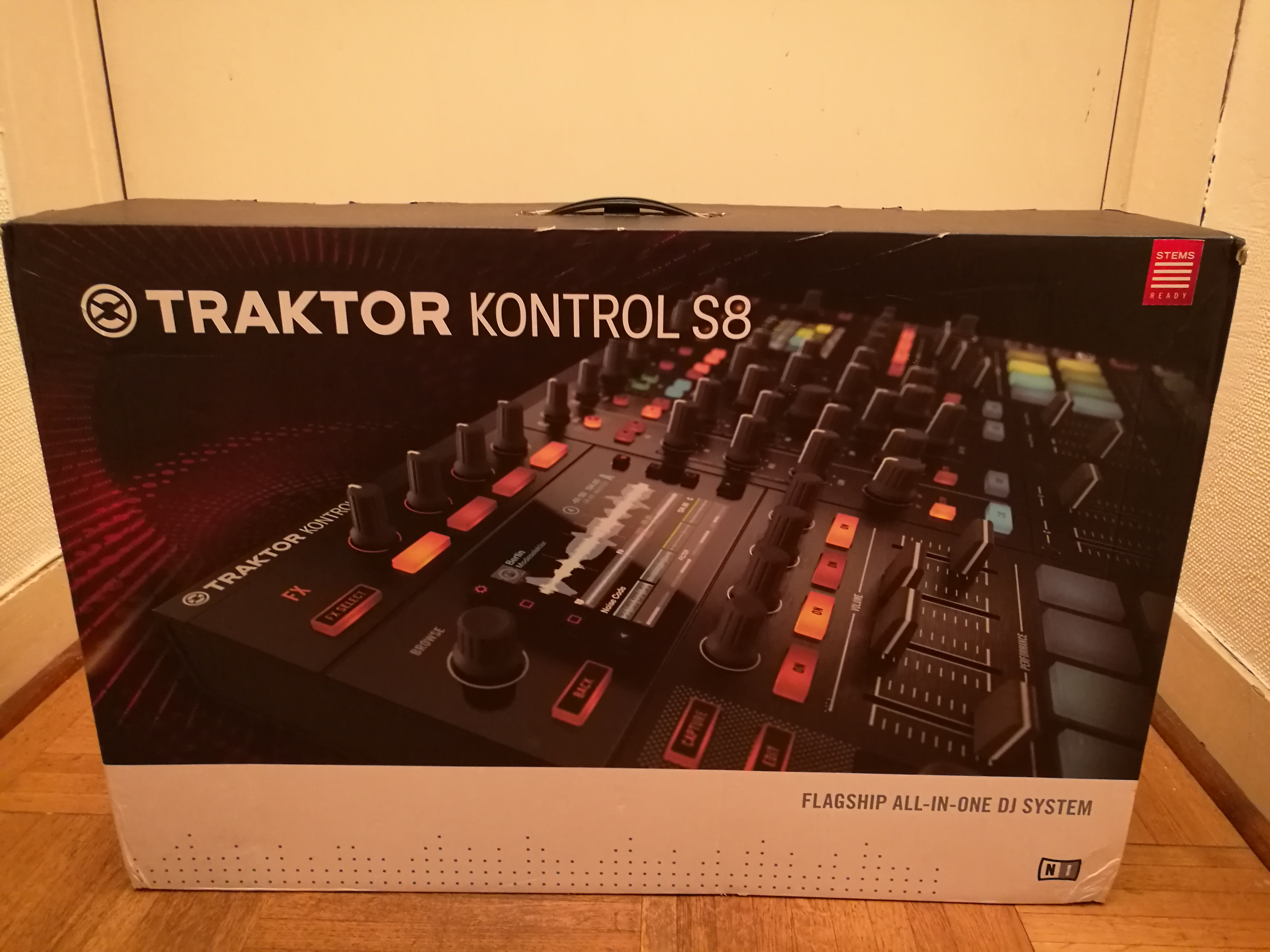 traktor kontrol s8 external speakers