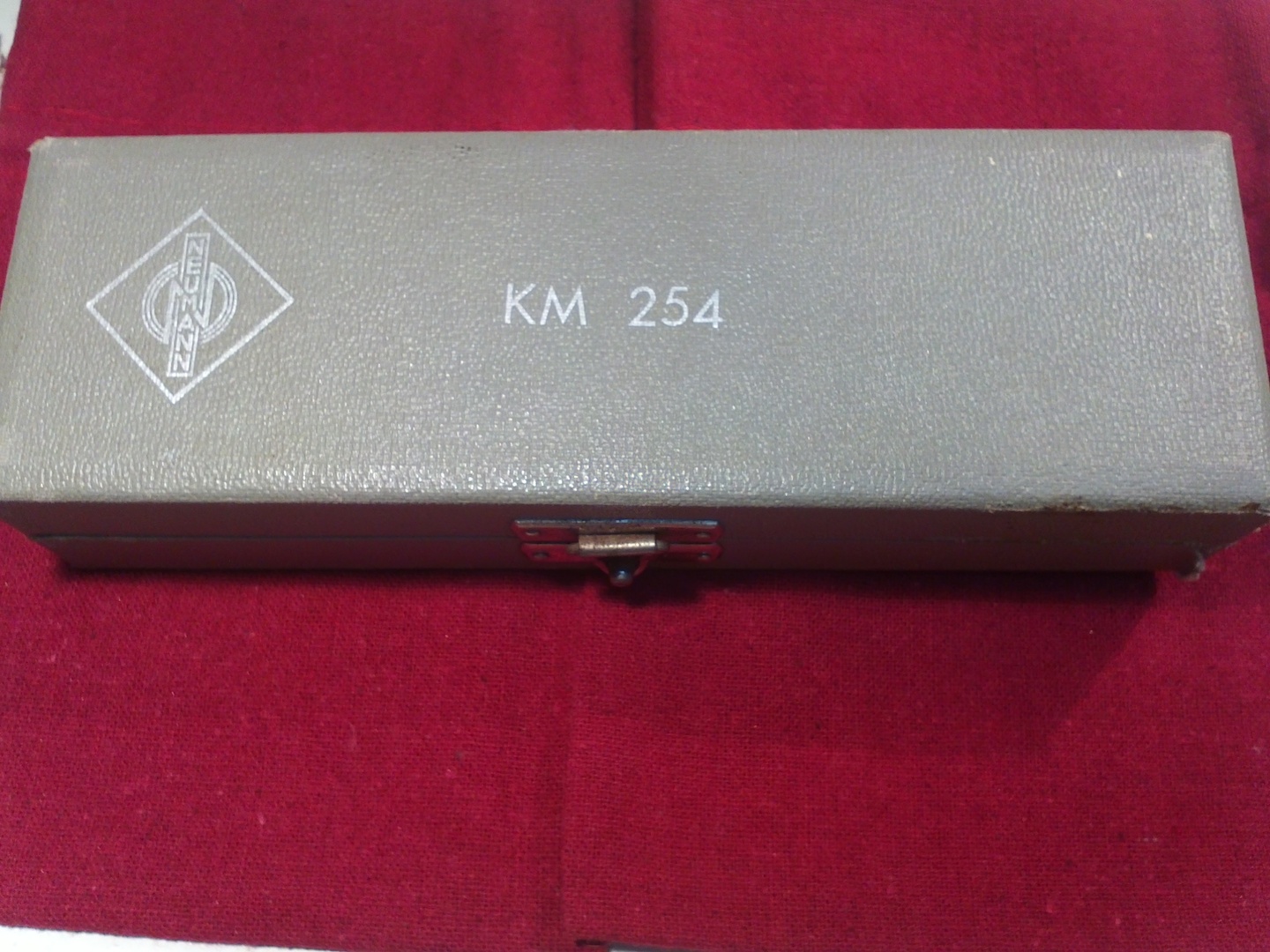 Photo Neumann KM 54 Neumann Paire KM 54 (983902) Audiofanzine