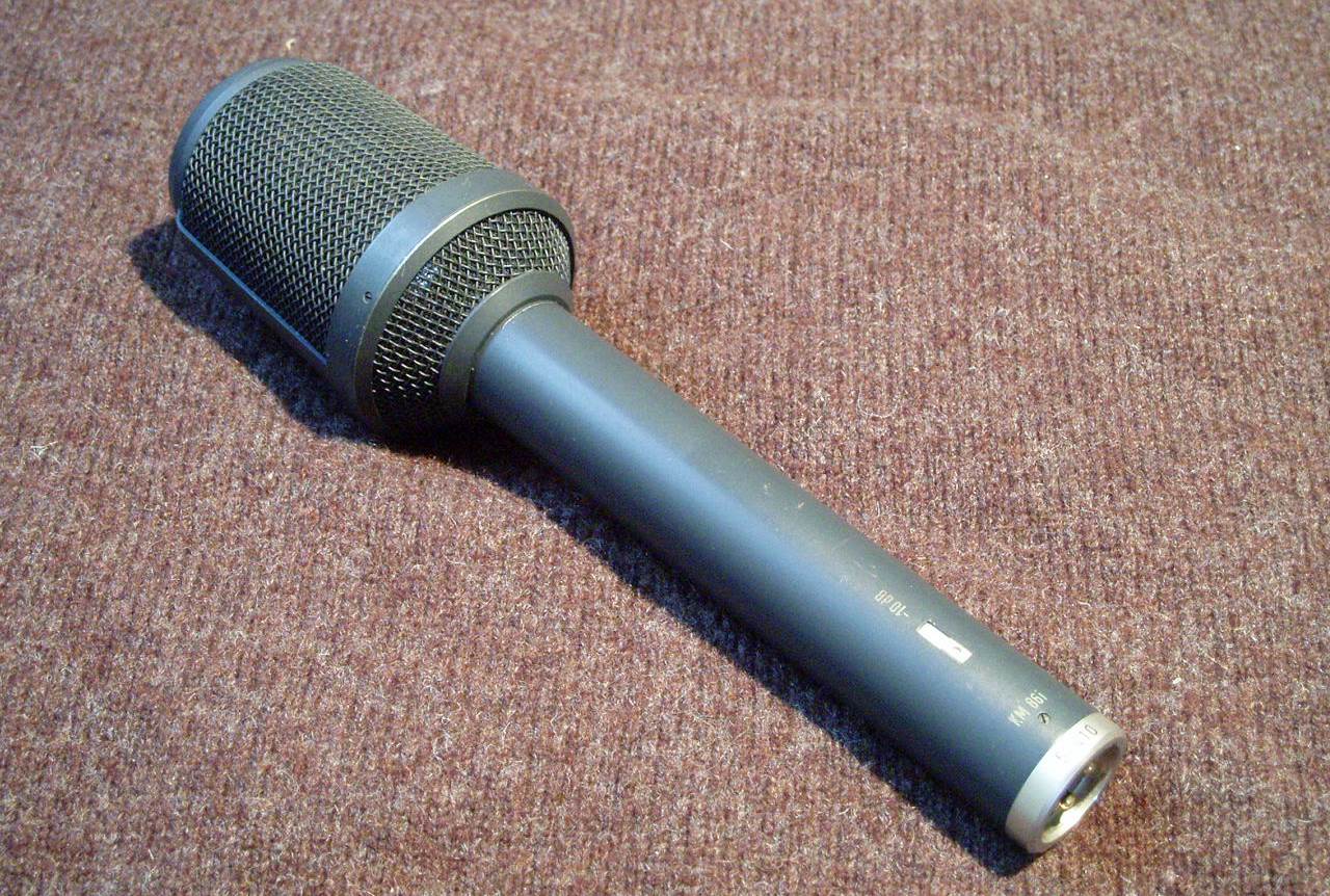 KM 86I Neumann KM 86i Audiofanzine