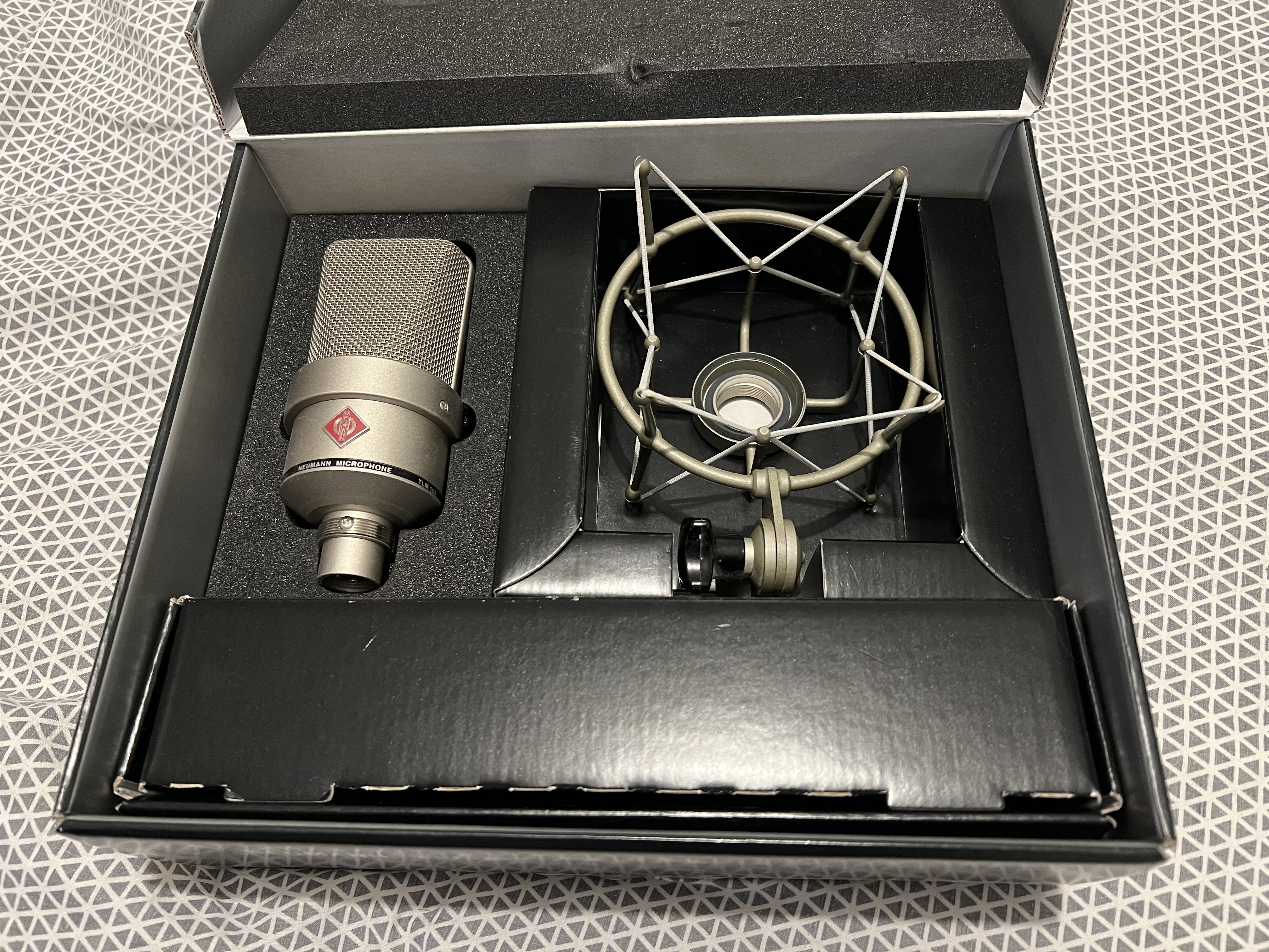 TLM 103 Studio Set - Neumann TLM 103 Studio Set - Audiofanzine TLM 103 Studio Set - Neumann TLM 103 Studio Set - Audiofanzine