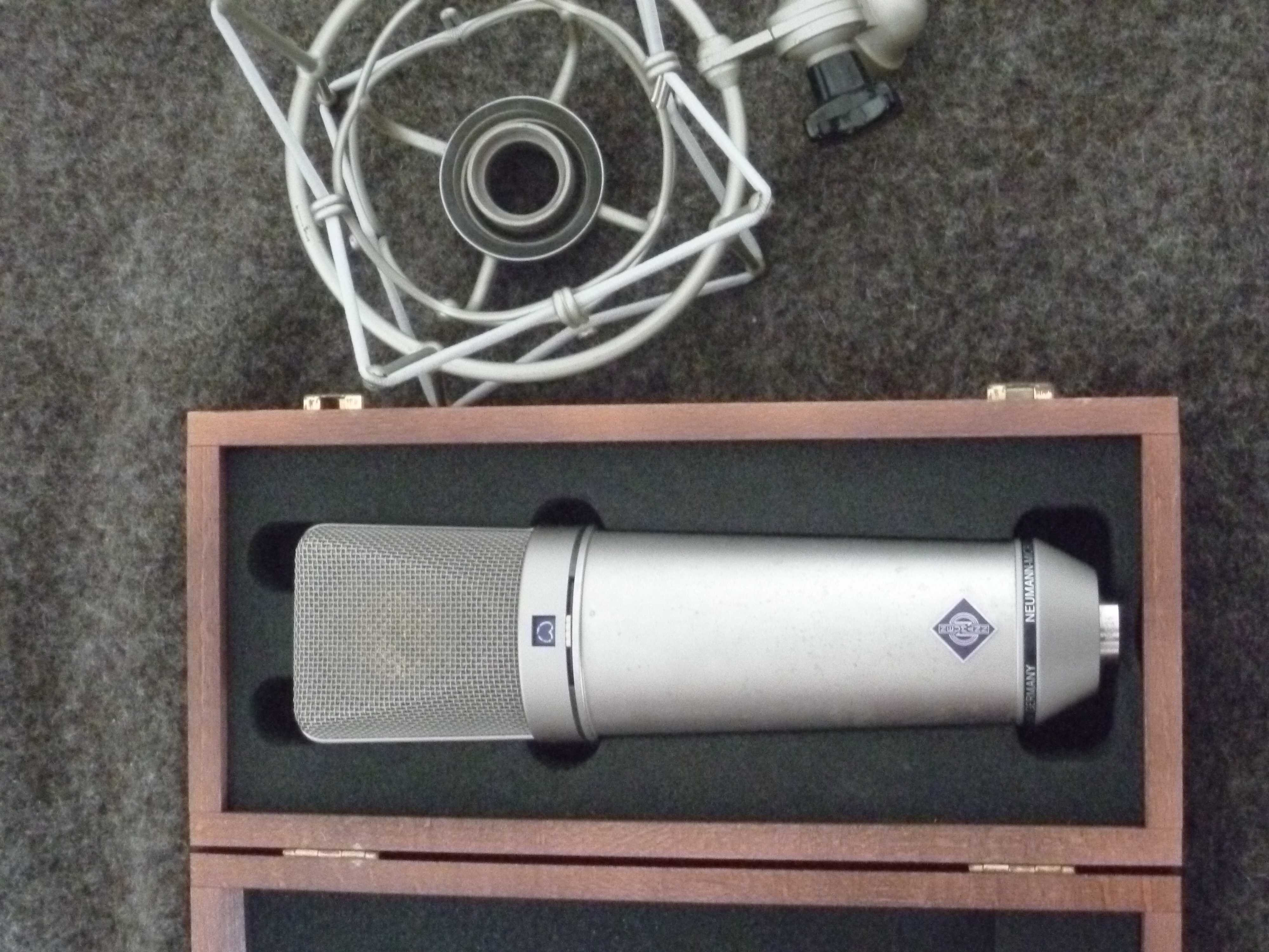 Neumann U 87 Ai image (#1645635) - Audiofanzine