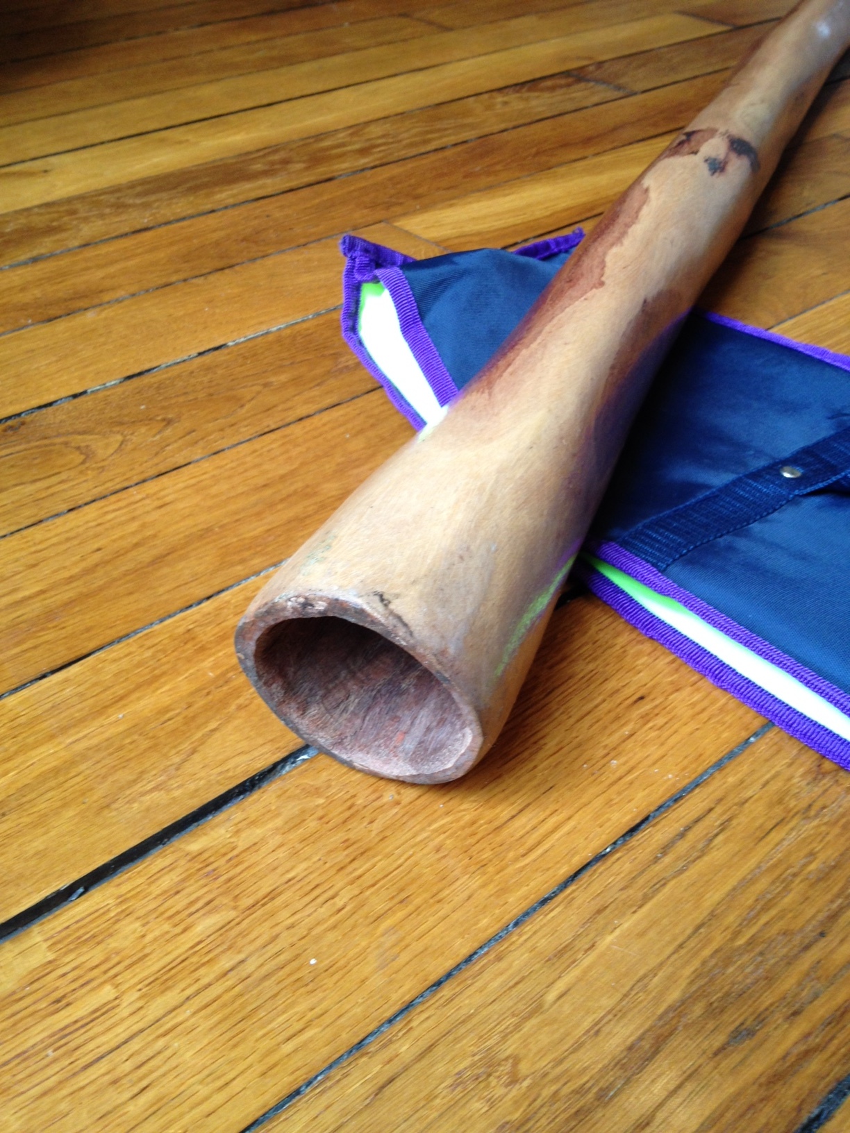 DIDGERIDOO No Name Didgeridoo Audiofanzine