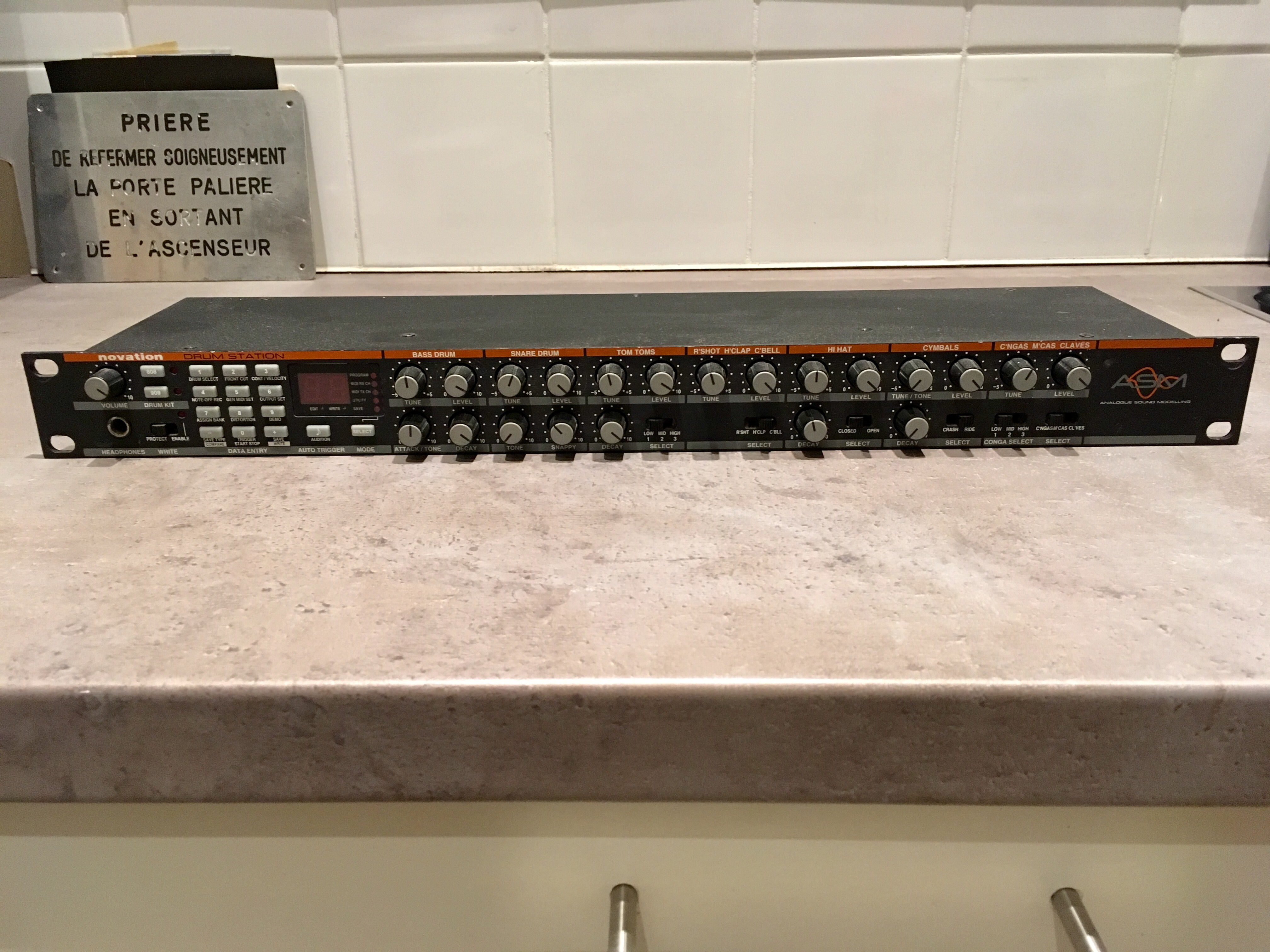 DRUMSTATION 2 Novation DrumStation 2 Audiofanzine