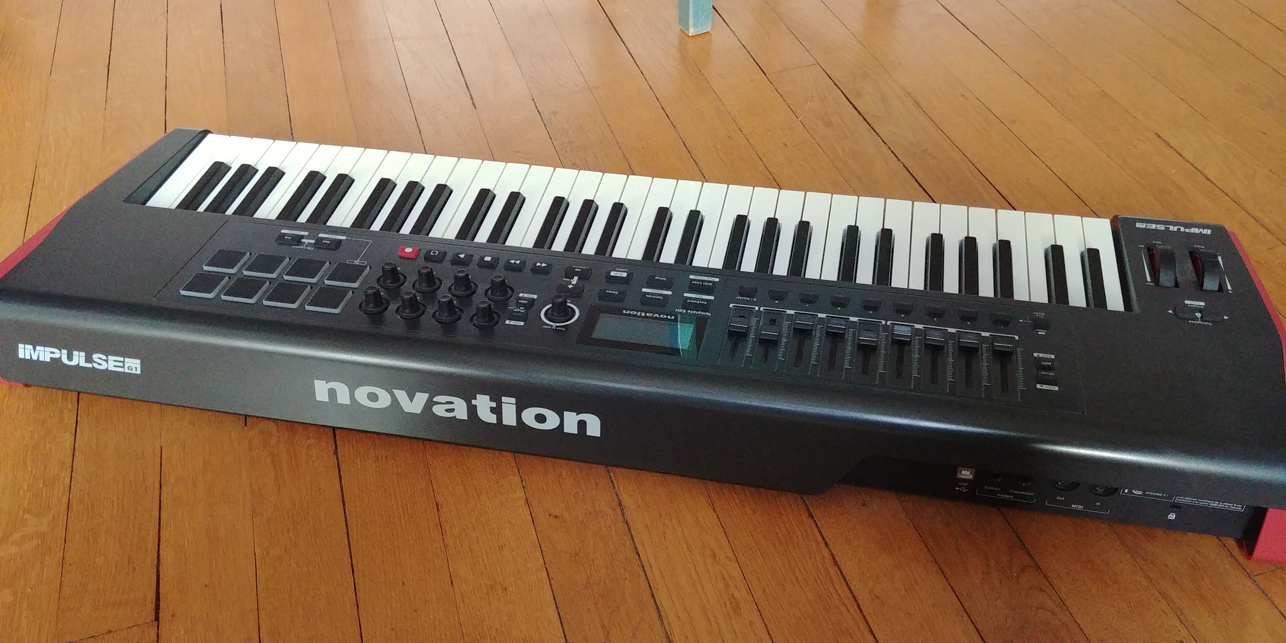 NOVATION Impulse 61 MIDIキーボード - 鍵盤楽器