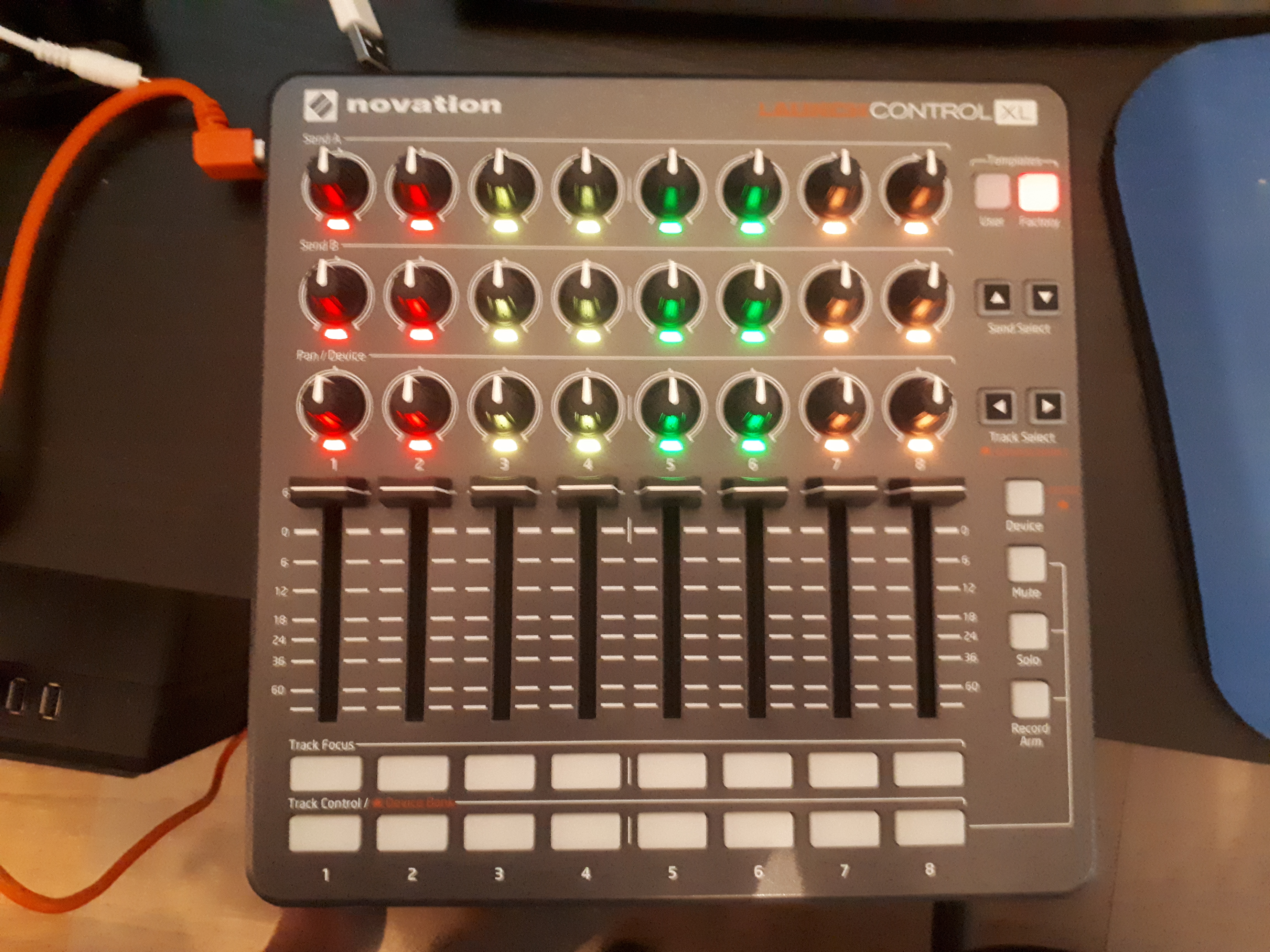 novation launchcontrol select buttons not working