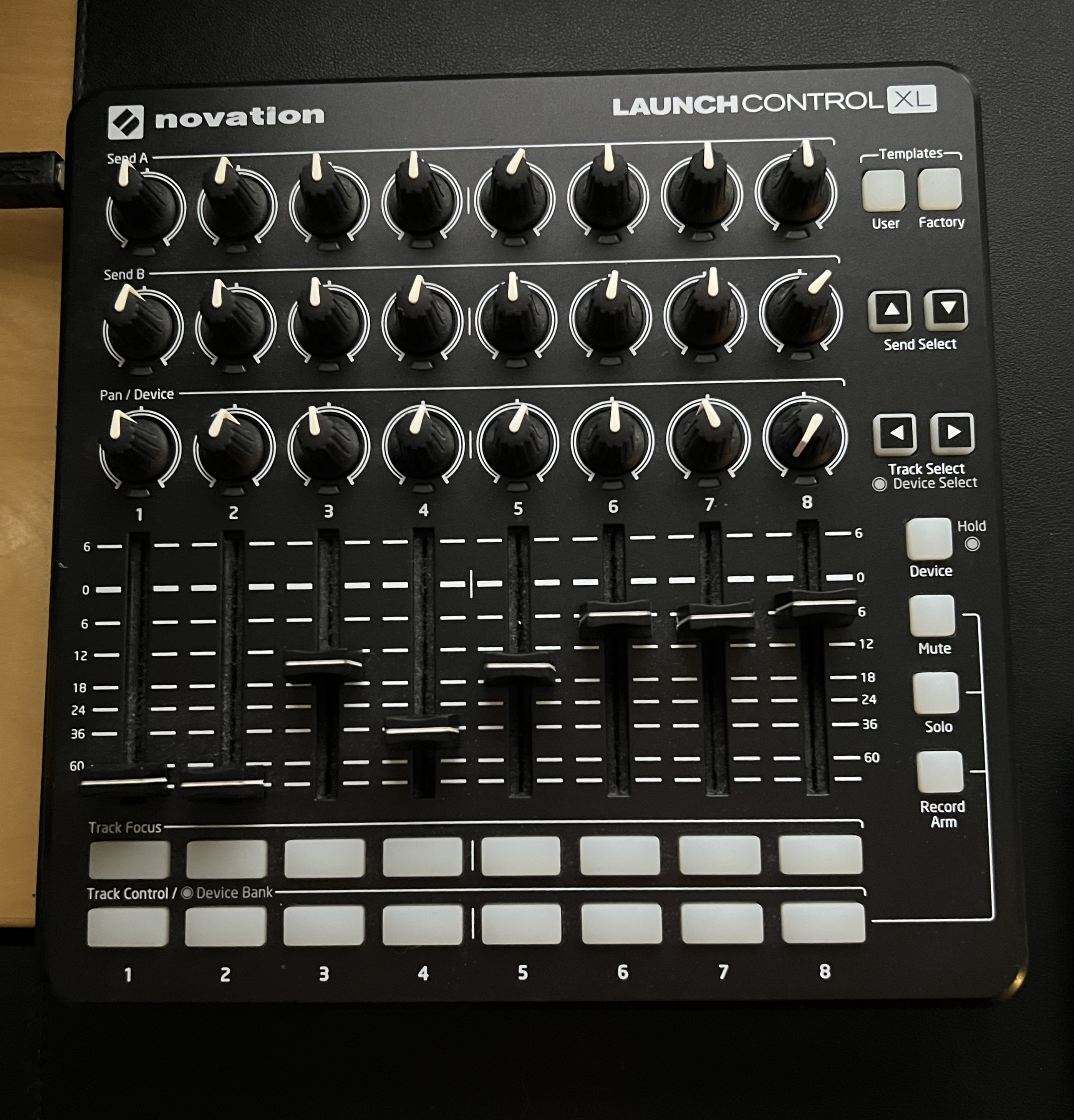 Launch Control XL - Novation Launch Control XL - Audiofanzine