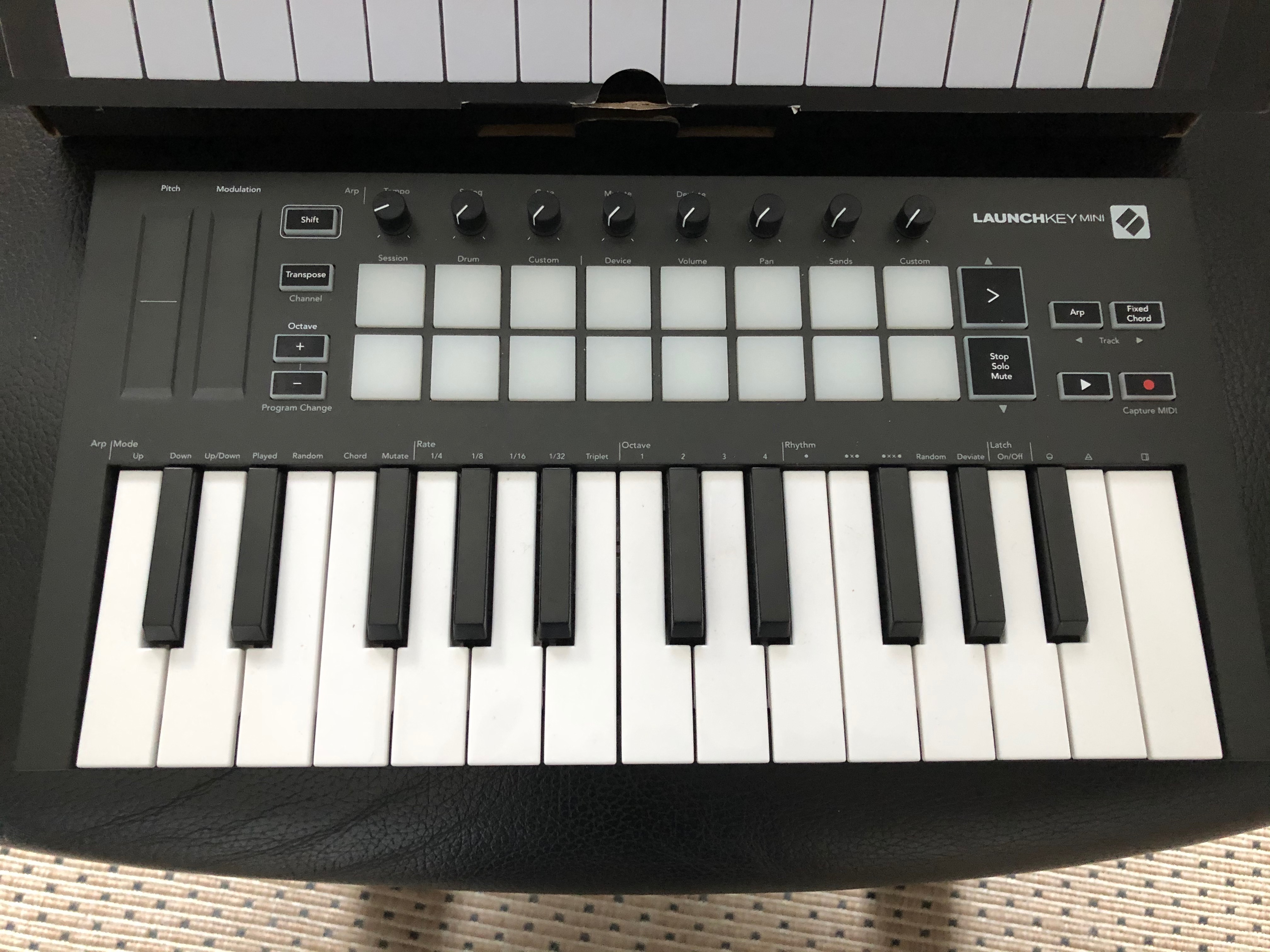 Launchkey Mini mk3 - Novation Launchkey Mini mk3 - Audiofanzine