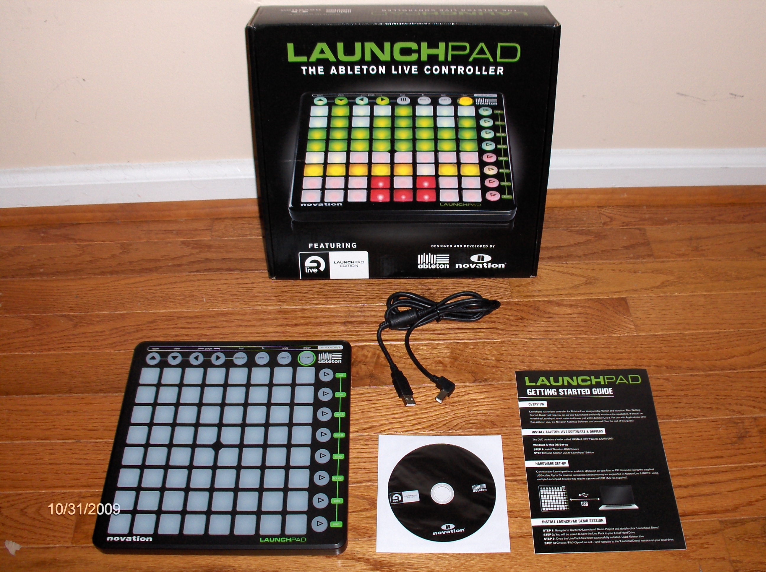 Драм машина novation launchpad