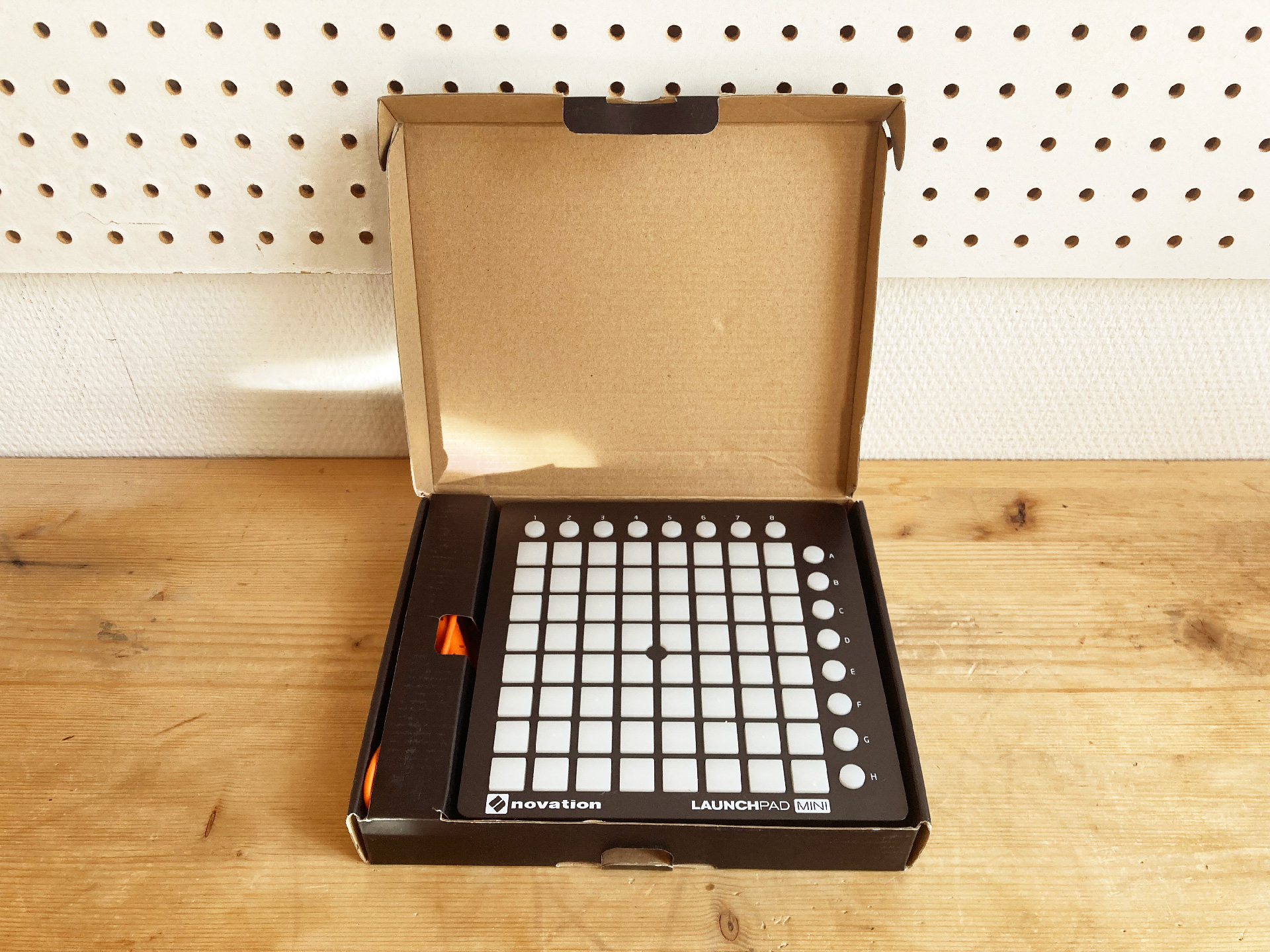 Launchpad Mini mk2 - Novation Launchpad Mini mk2 - Audiofanzine