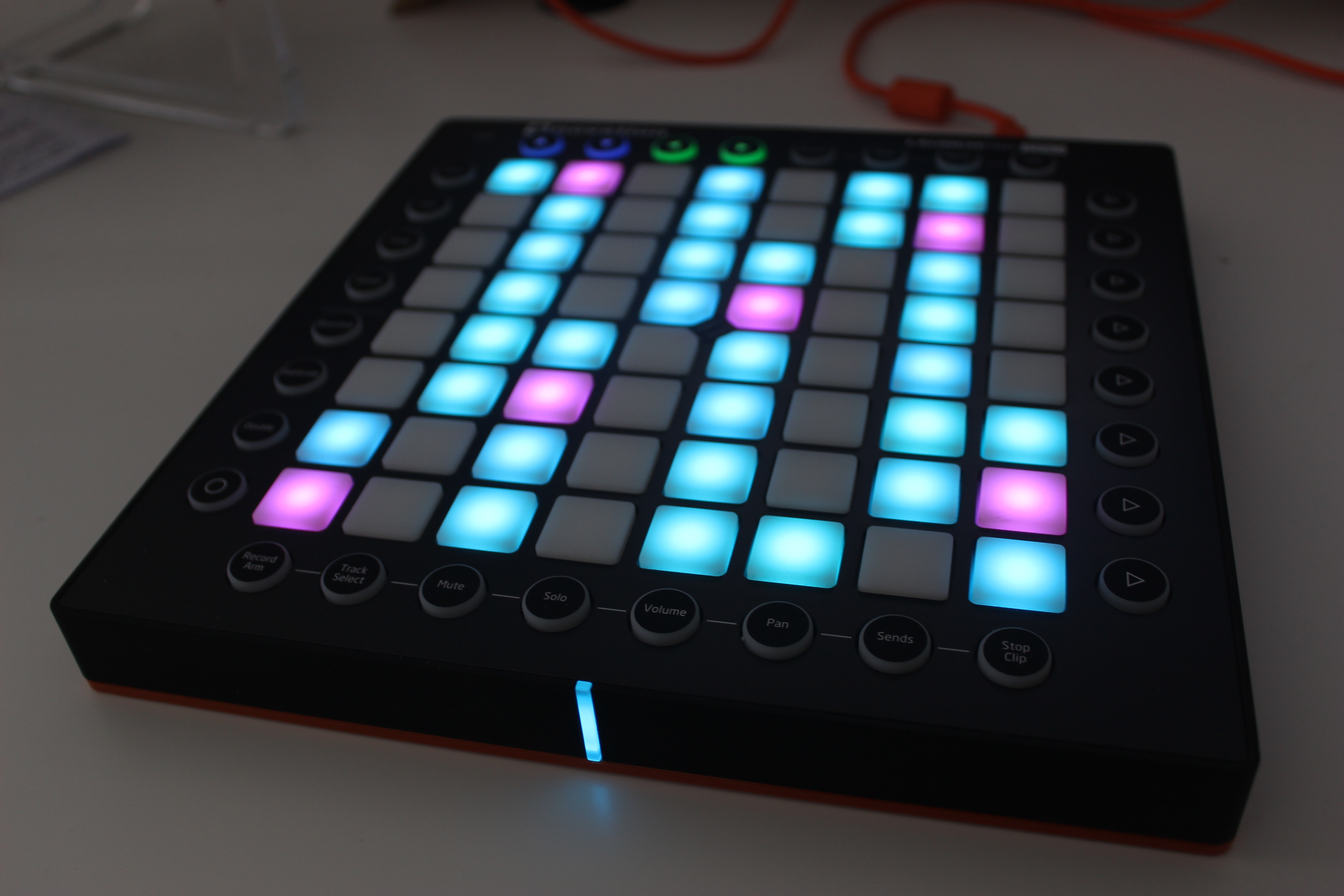 Launchpad pro 美品 の+colegiosantamariaeufrasia.cl