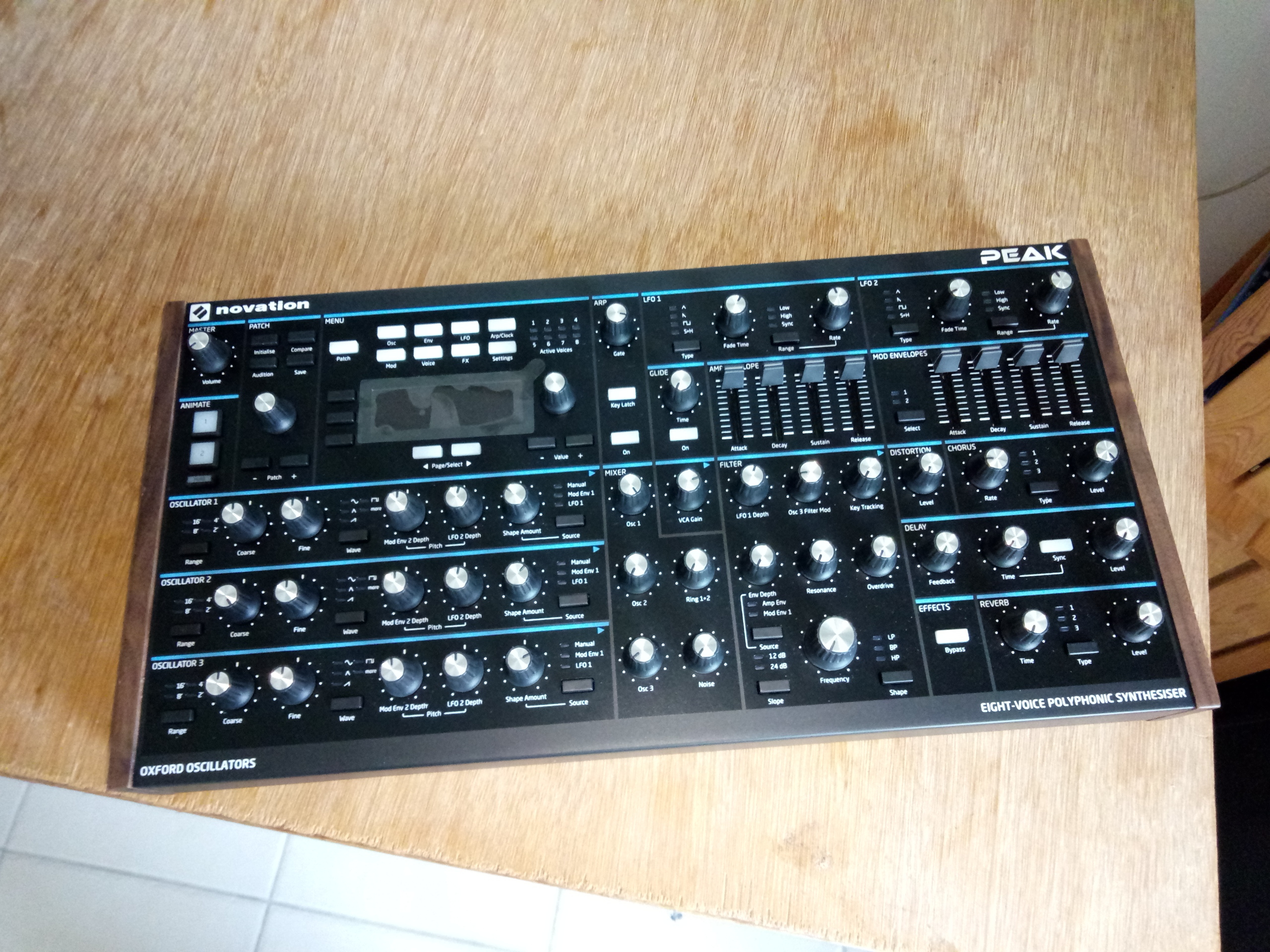 PEAK Novation Peak Audiofanzine