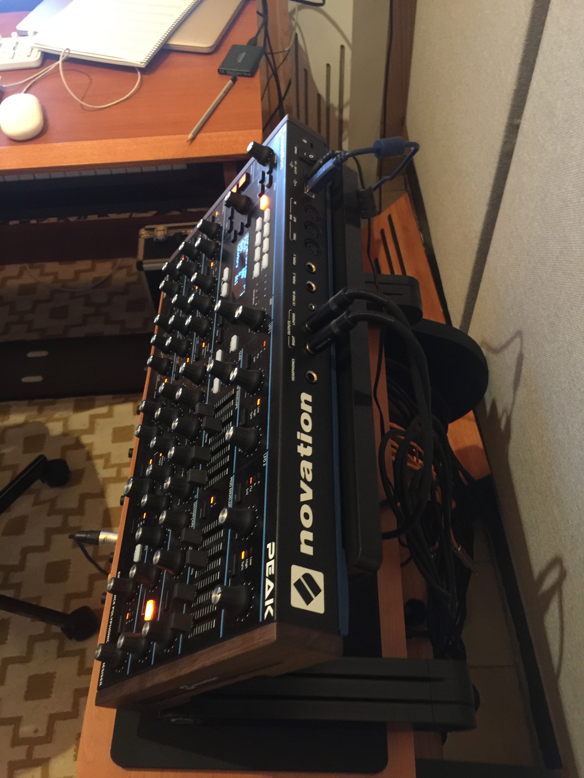 PEAK Novation Peak Audiofanzine