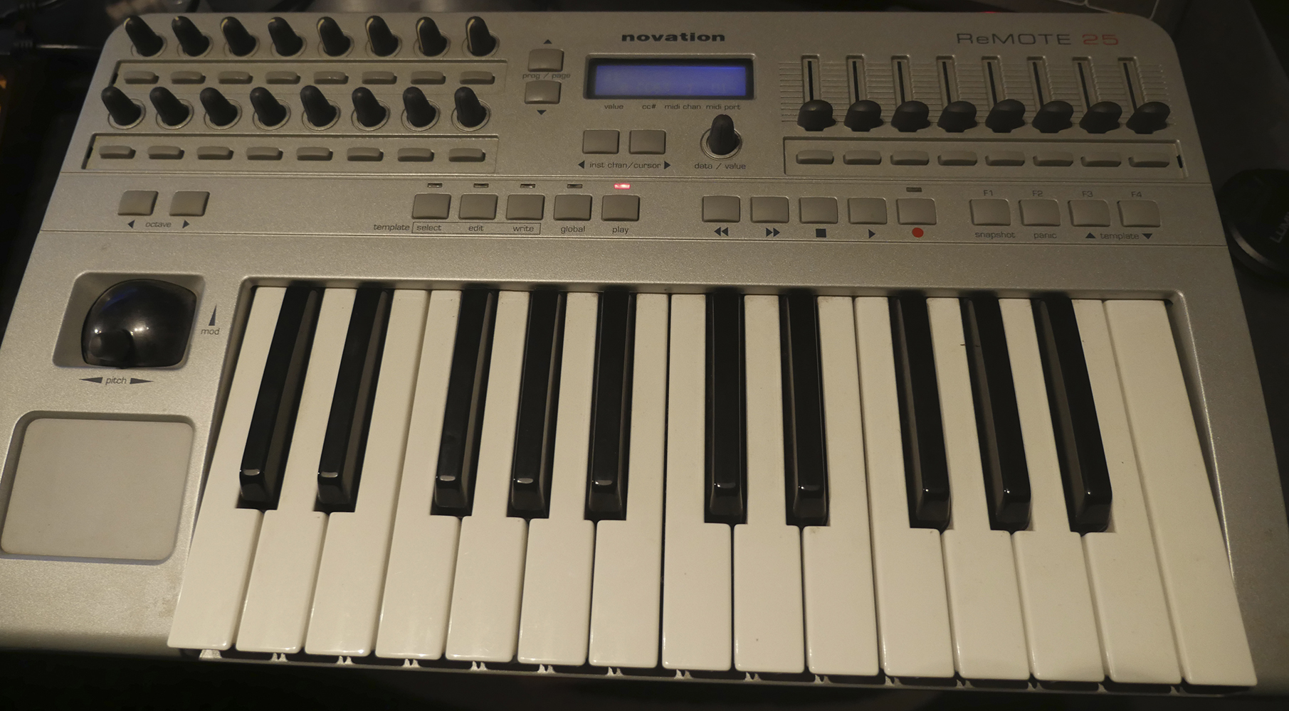 download novation launchkey 49 drivers download novation launchkey 49 drivers