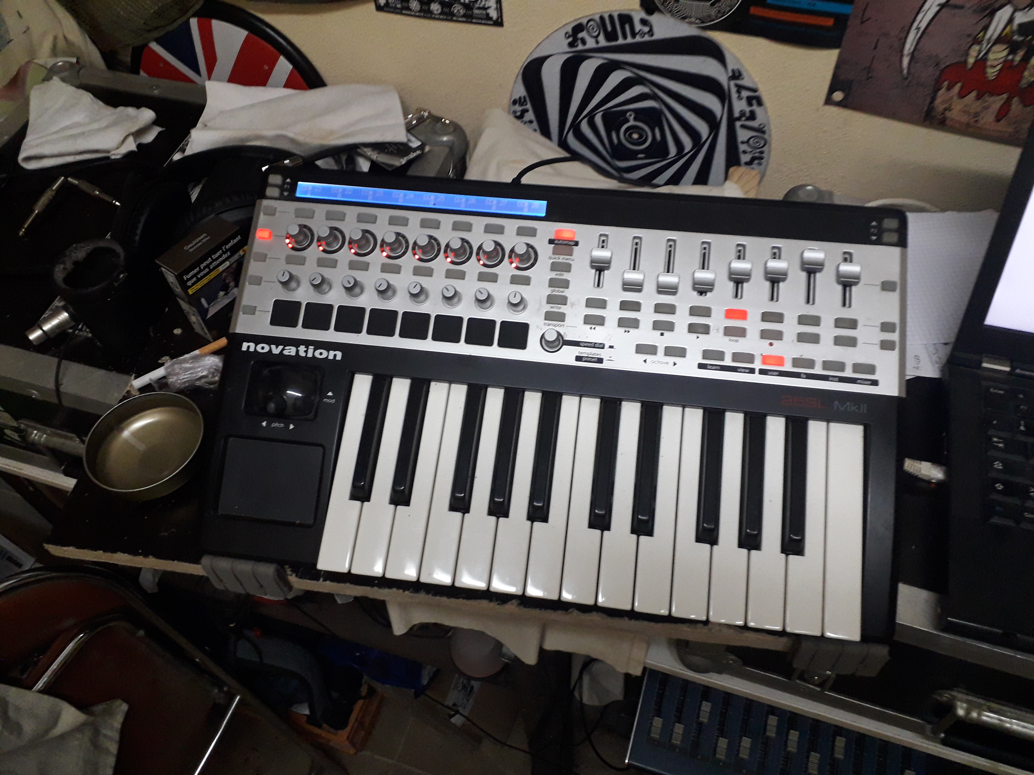 Remote 25 SL Novation Remote 25 SL Audiofanzine