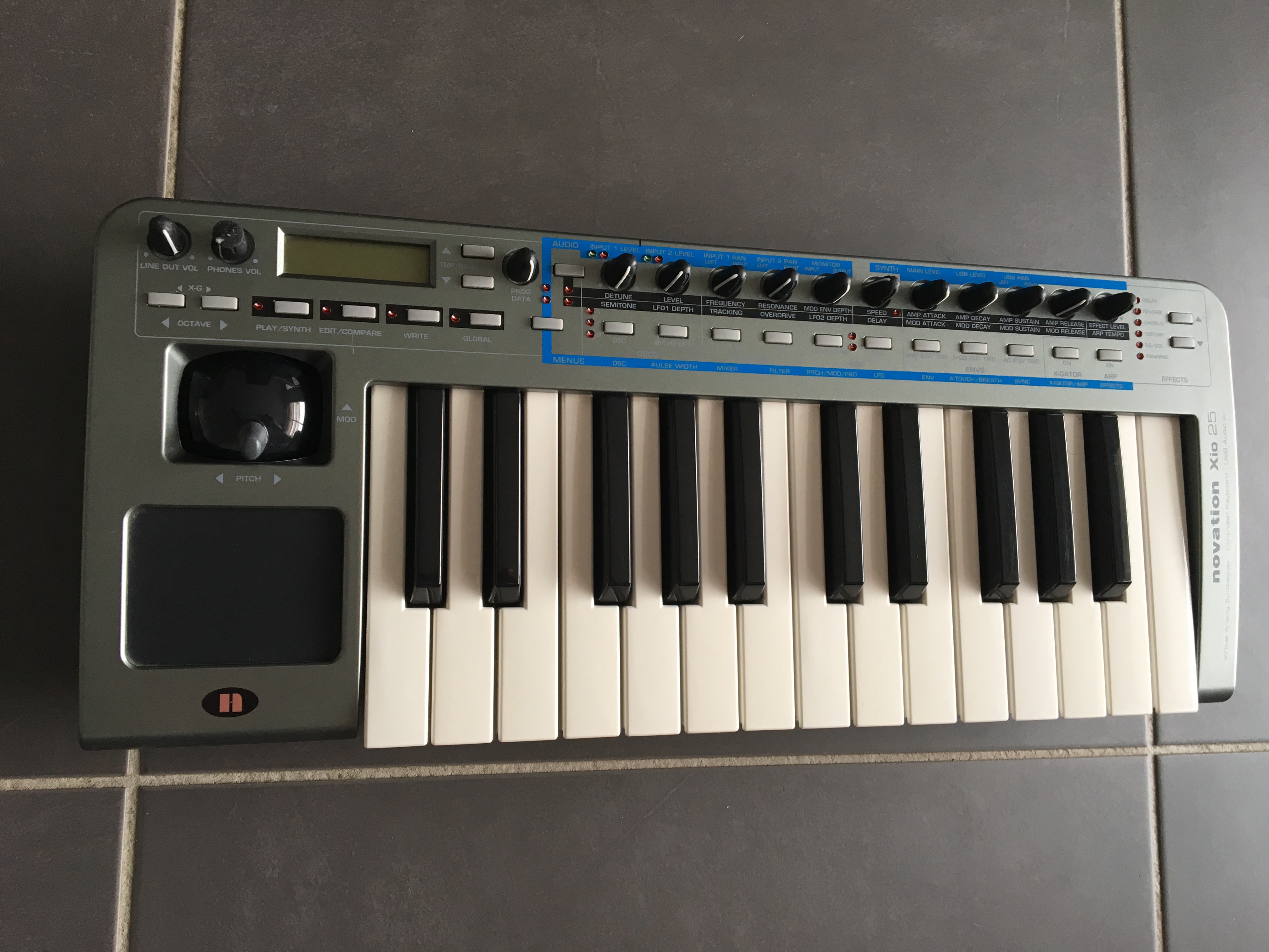 動作/程度良好】Novation Xiosynth25 culto.pro