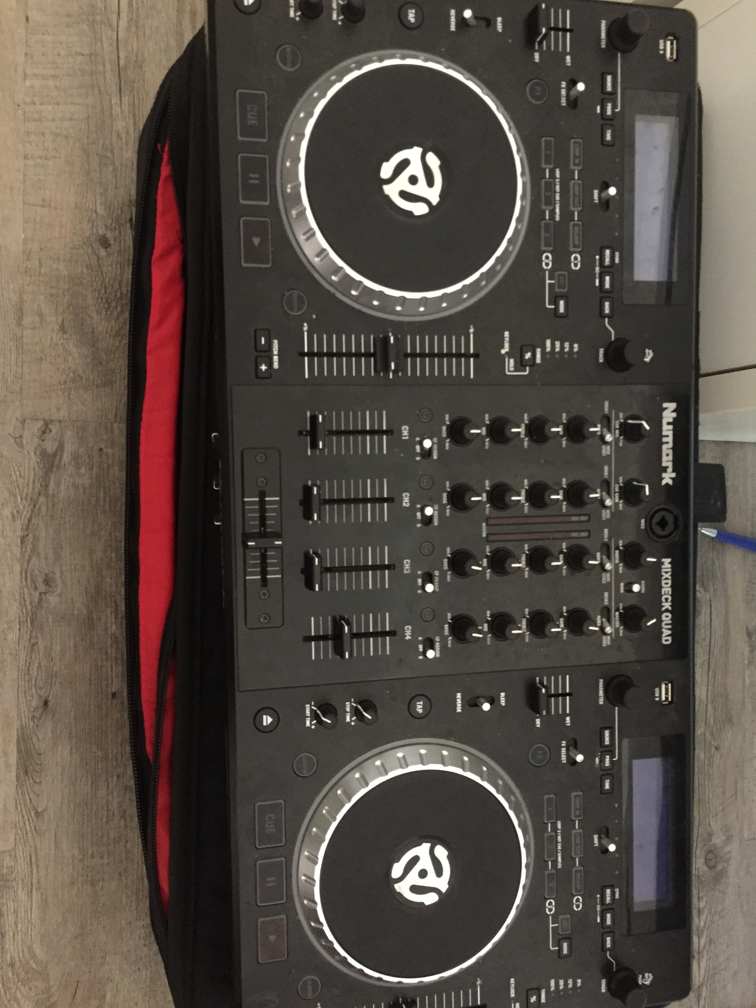Mixdeck Quad Numark Mixdeck Quad Audiofanzine