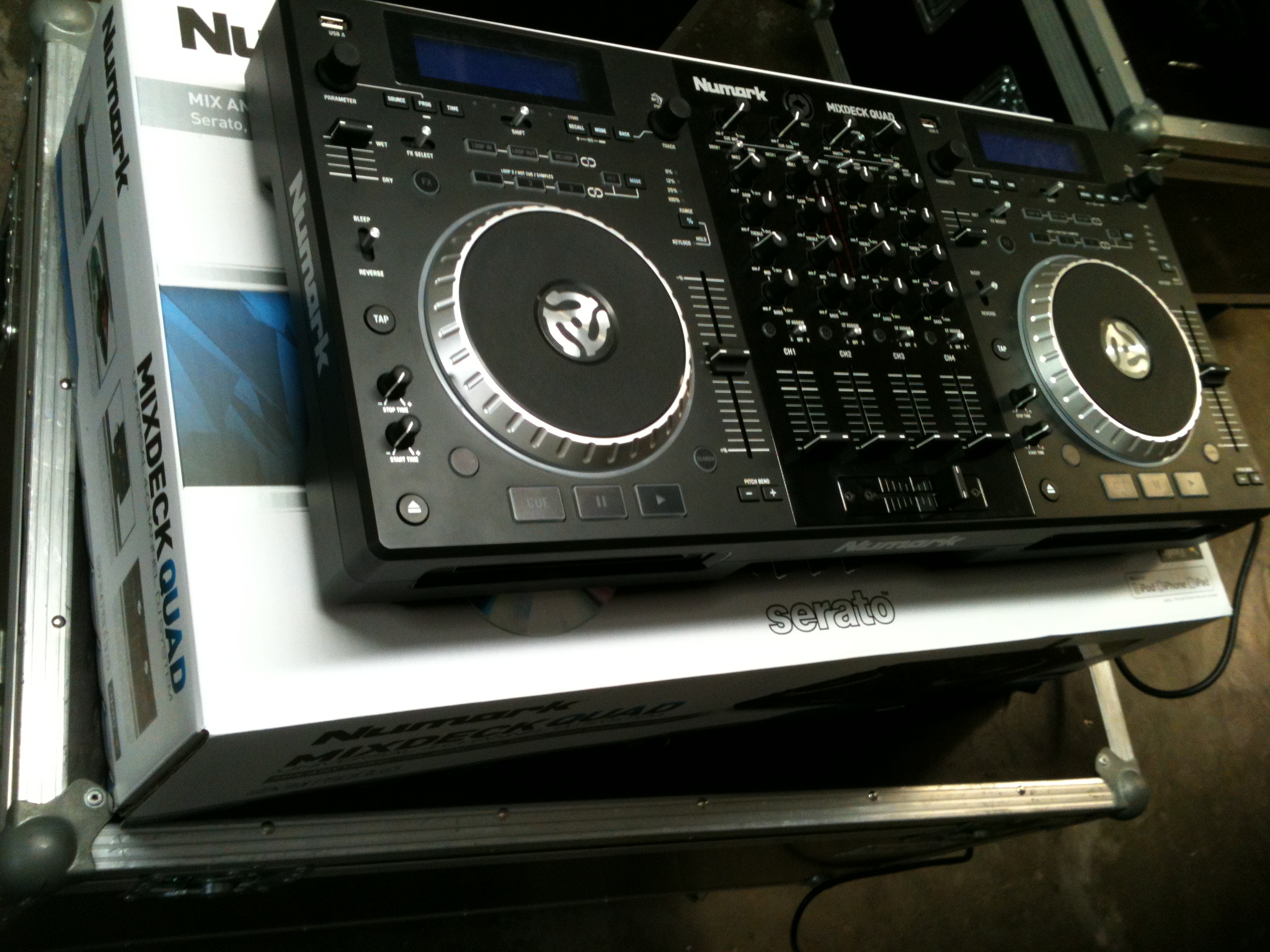 Numark Mixdeck Quad image (454244) Audiofanzine