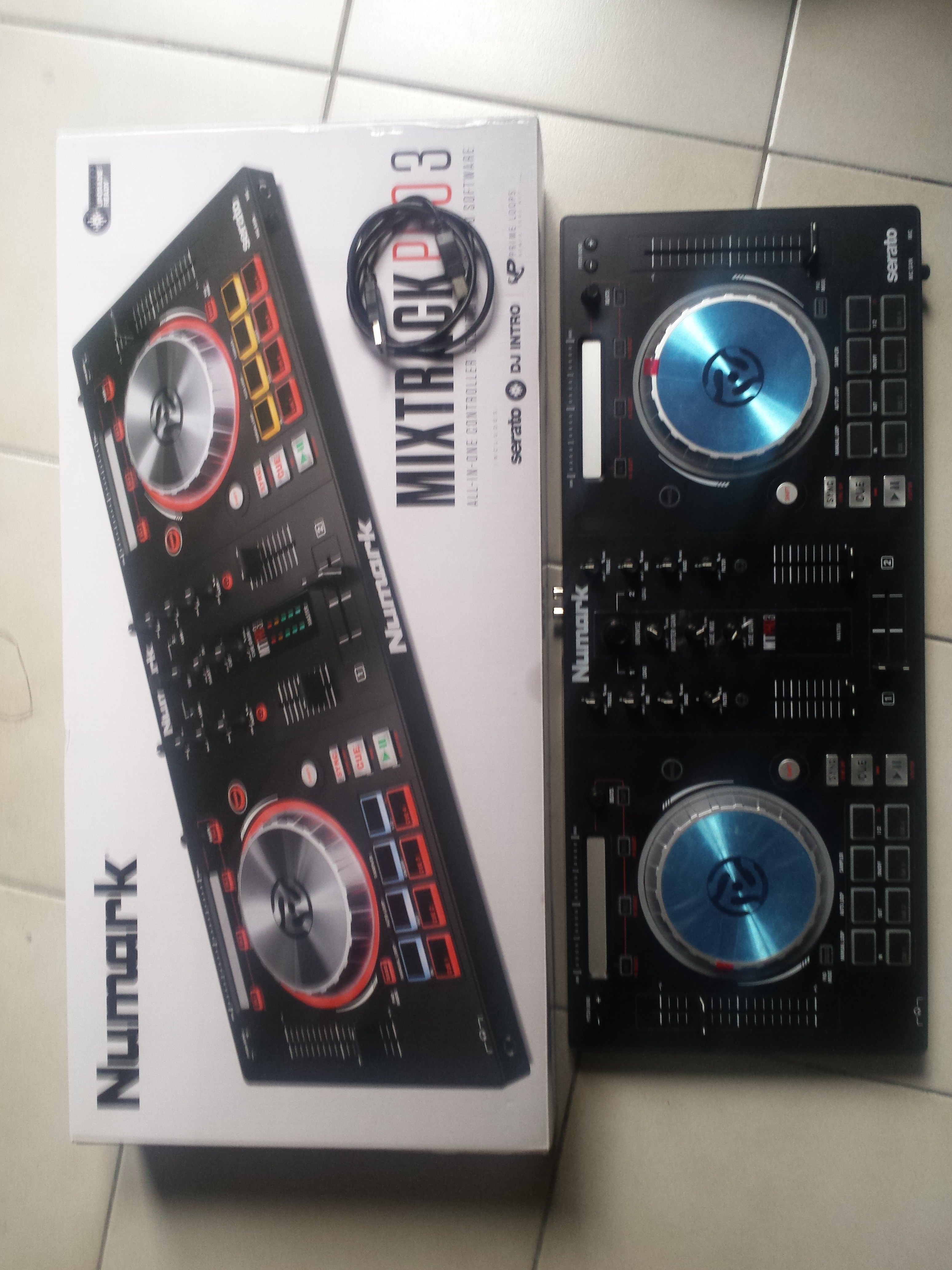 MIXTRACK PRO III Numark Mixtrack Pro III Audiofanzine
