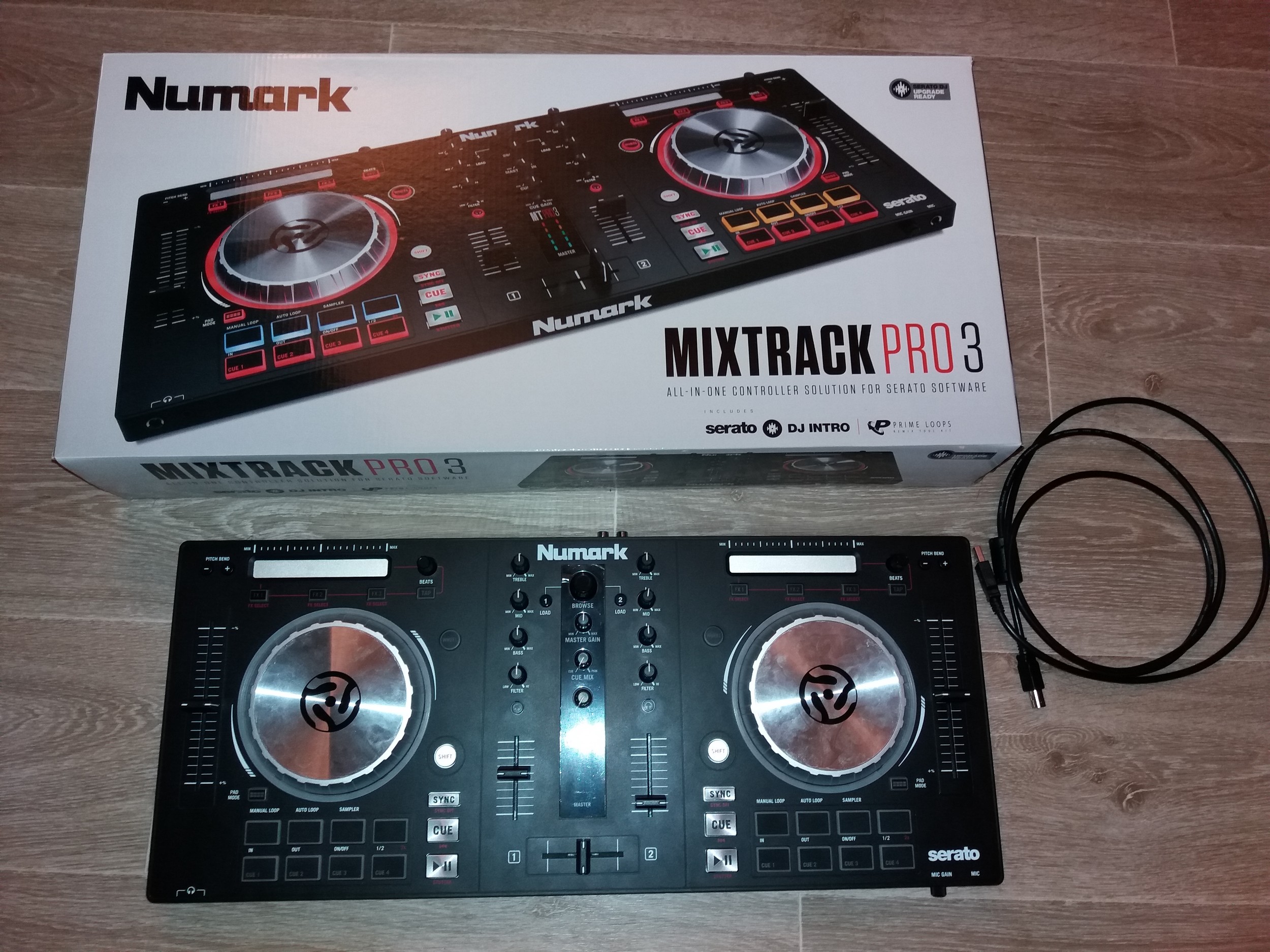 MIXTRACK PRO III - Numark Mixtrack Pro III - Audiofanzine